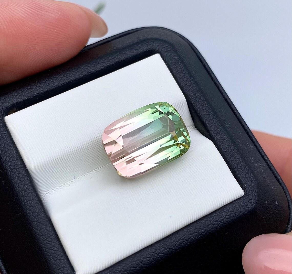 Pierre précieuse tourmaline melon d'eau naturelle certifiée GFCO, origine afghane, 15,51 carats en vente 3