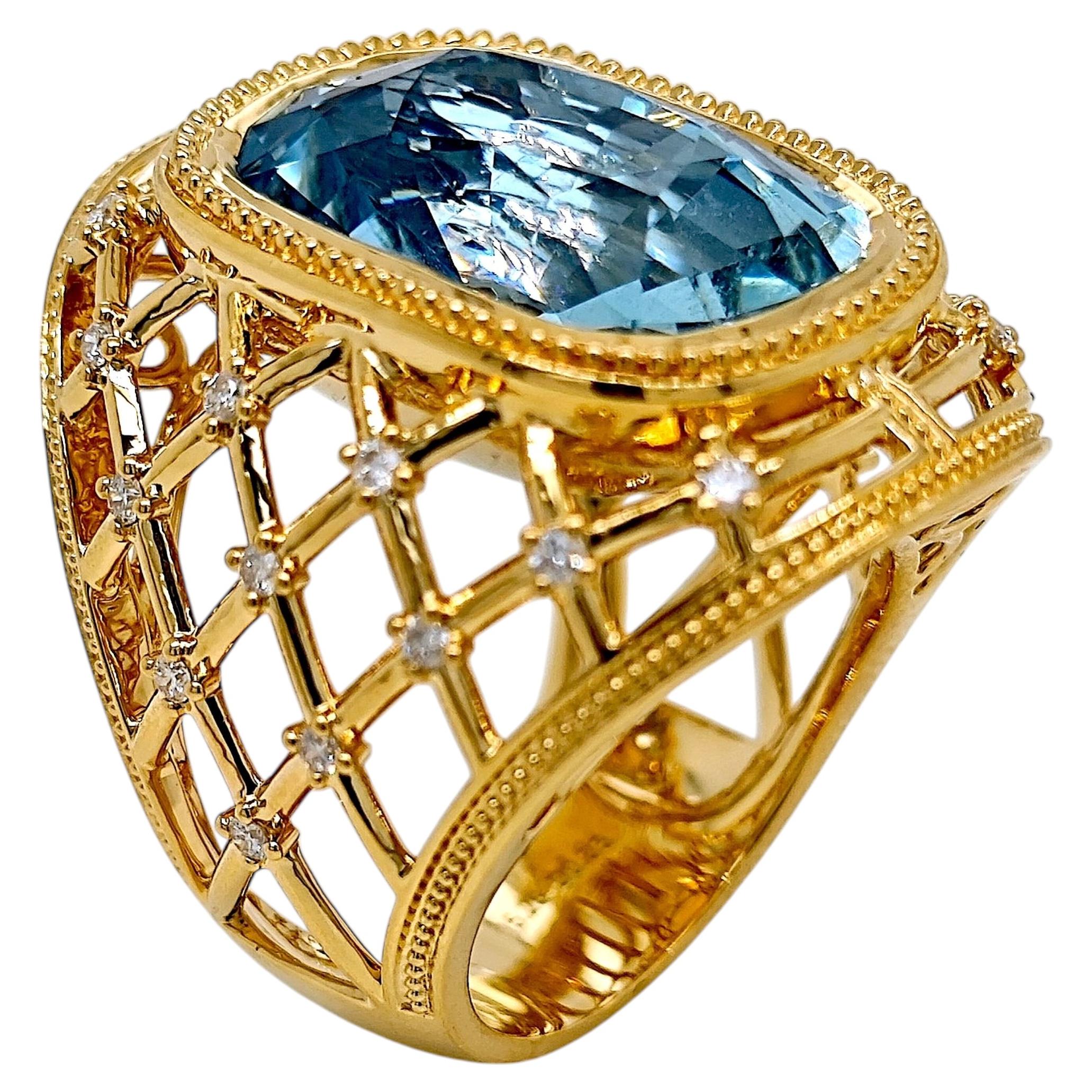 Anello in oro giallo con acquamarina tonda e diamante certificato GFCO da 15.59 carati in vendita