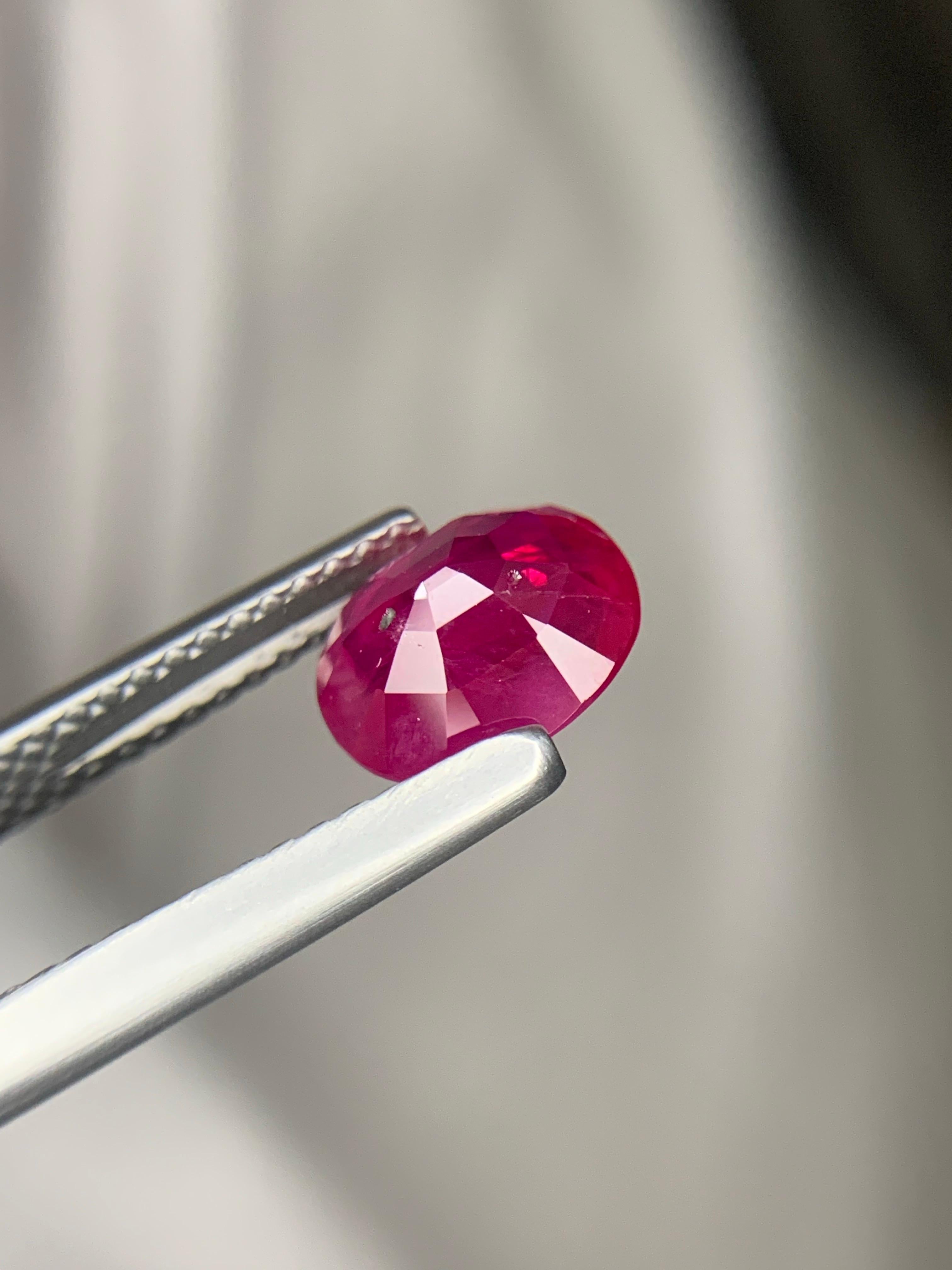 GFCO zertifiziert 1.61 Karat natürlichen losen burmesischen Rubin Oval Form Edelstein (Ovalschliff) im Angebot