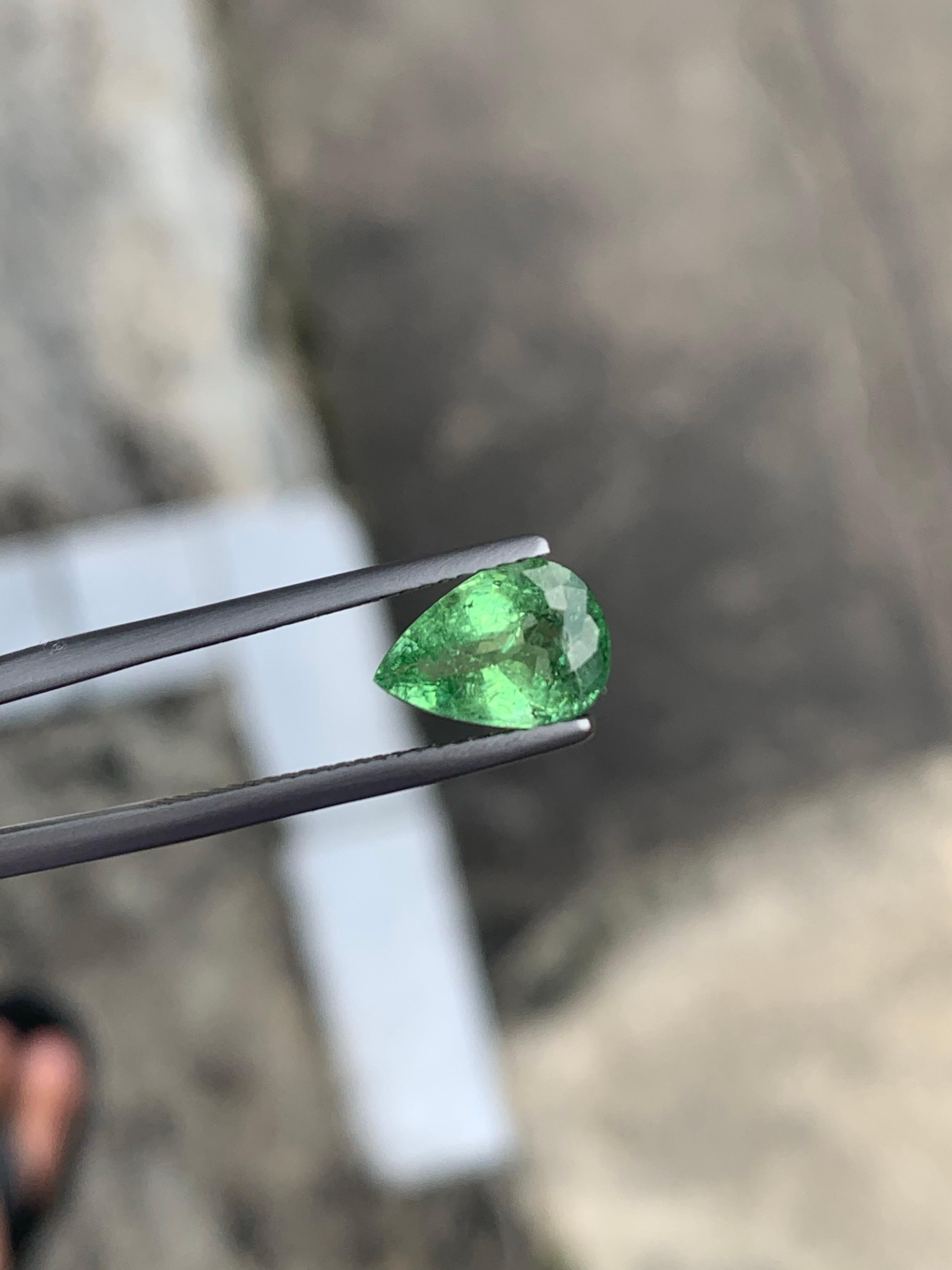 Gemma sciolta a forma di pera certificata GFCO da 2,16 carati di tormalina Paraiba naturale in vendita 6