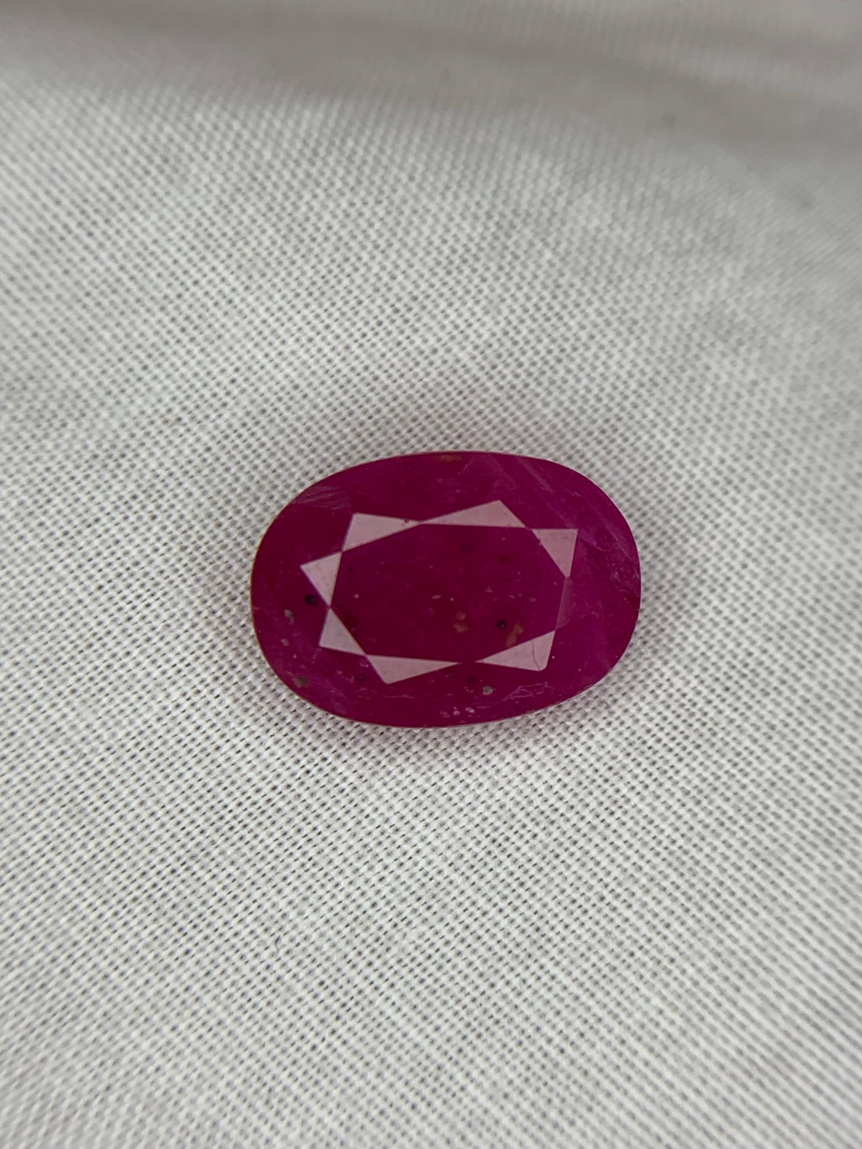 Gemma di rubino naturale sfusa certificata GFCO da 2,55 carati proveniente dal Mozambico, Africa in vendita 7