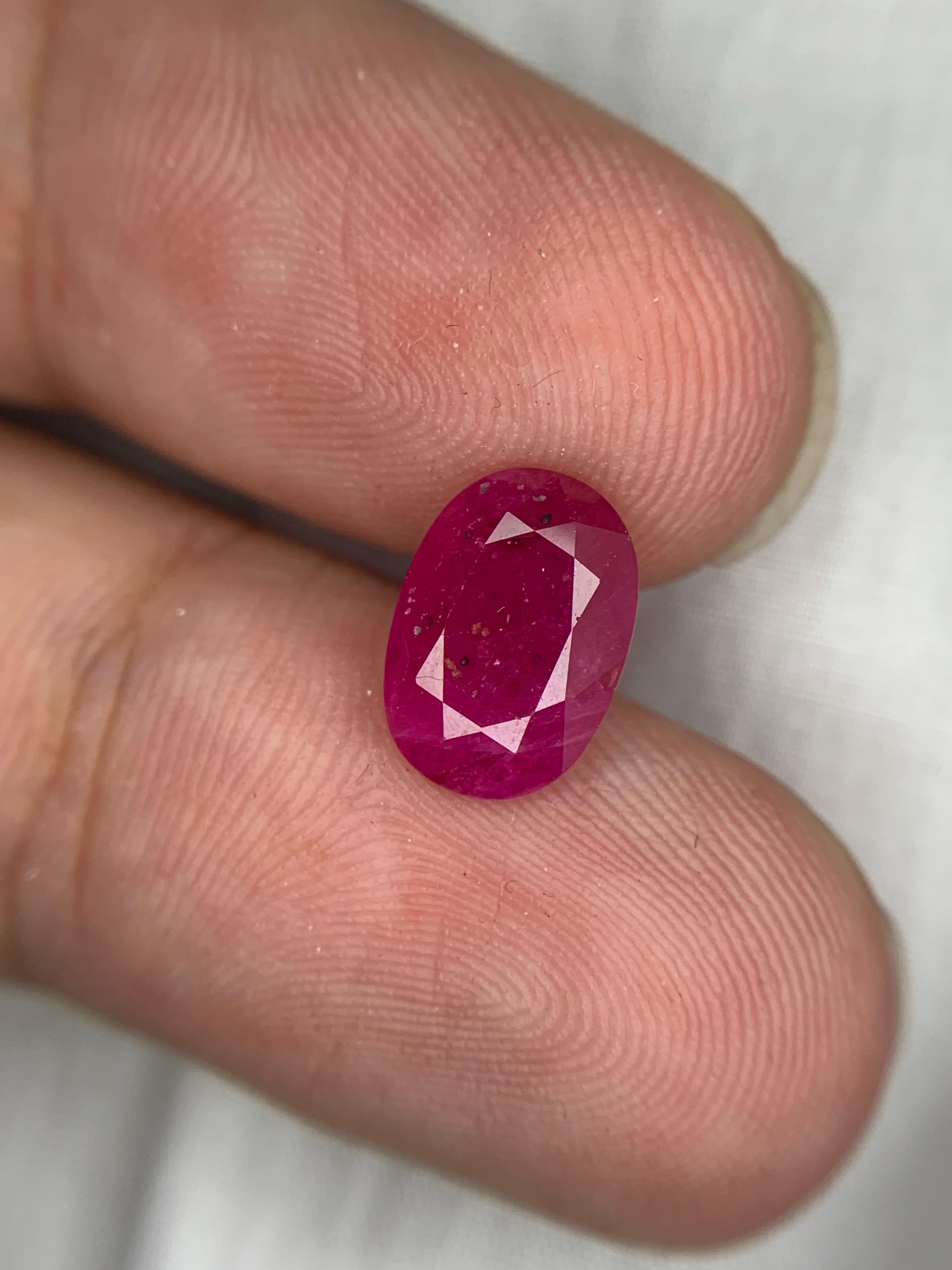 da uomo o donna Gemma di rubino naturale sfusa certificata GFCO da 2,55 carati proveniente dal Mozambico, Africa in vendita