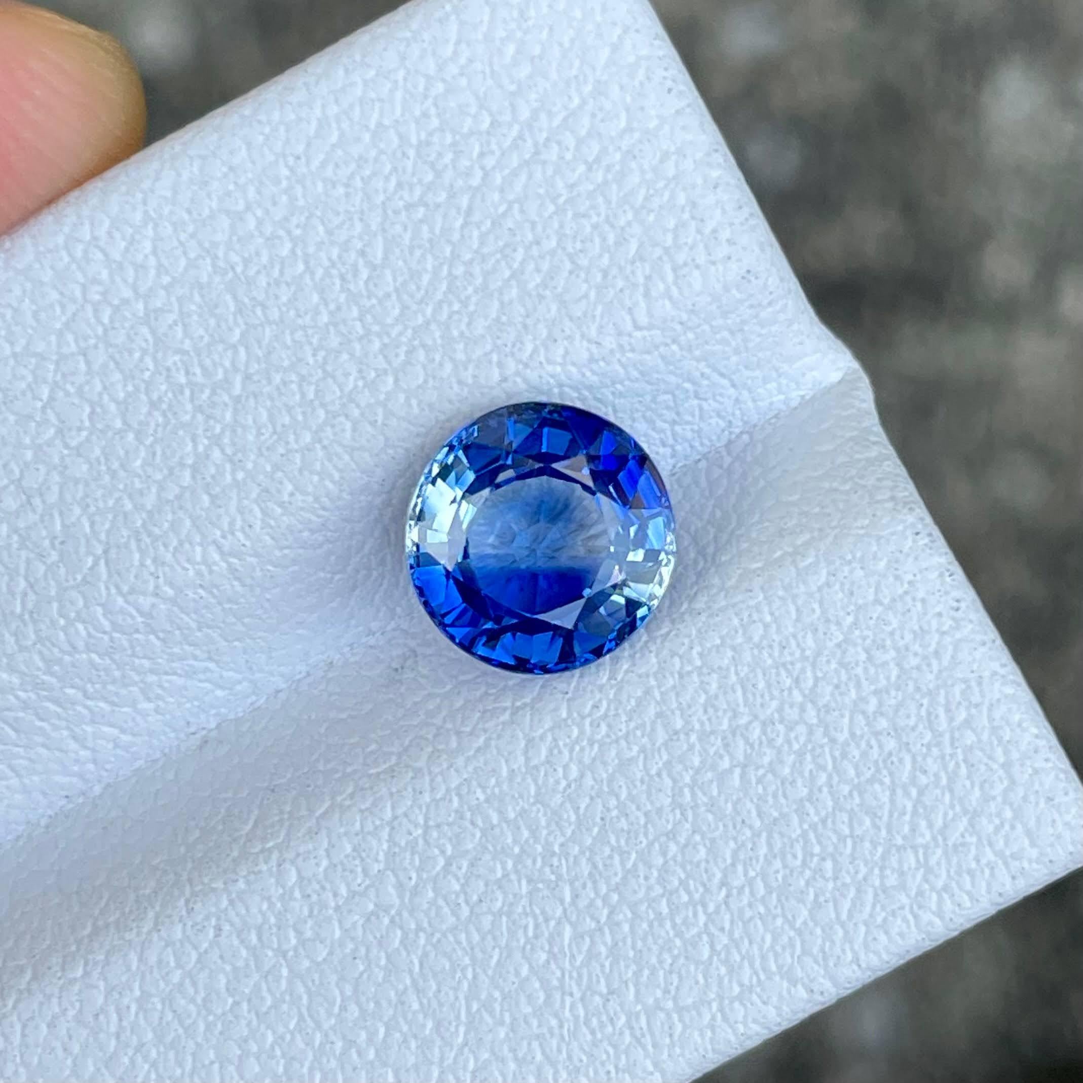 Pierre précieuse du Sri Lanka de 2,77 carats certifiée GFCO 1