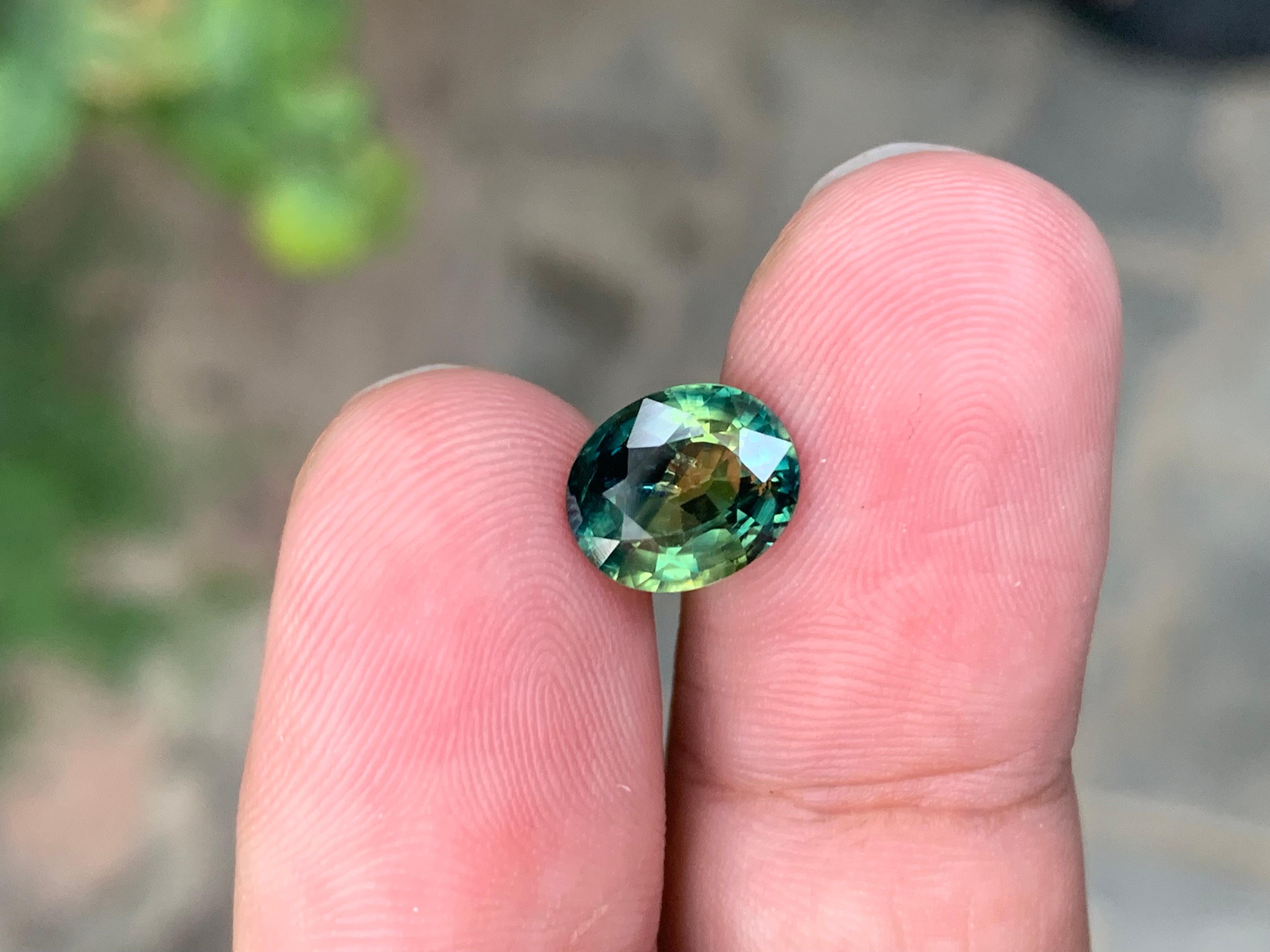 GFCO Certified 3.19 Carat Natural Loose Parti Sapphire From Madagascar Africa Neuf - En vente à Peshawar, PK