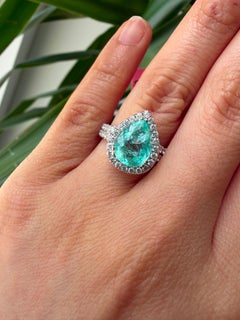 GFCO Certified 3.32 Carat Paraiba Tourmaline White Diamond White Gold Ring