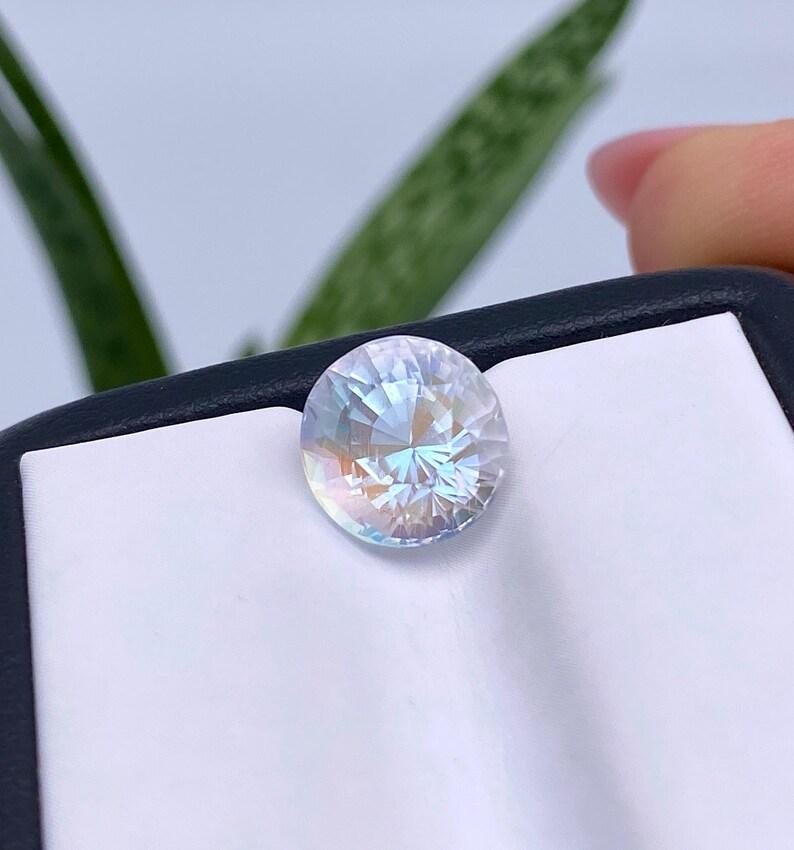 Oval Cut GFCO Certified 3.71ct Natural Moonstone gemstone, Oval cut, Burma For Sale