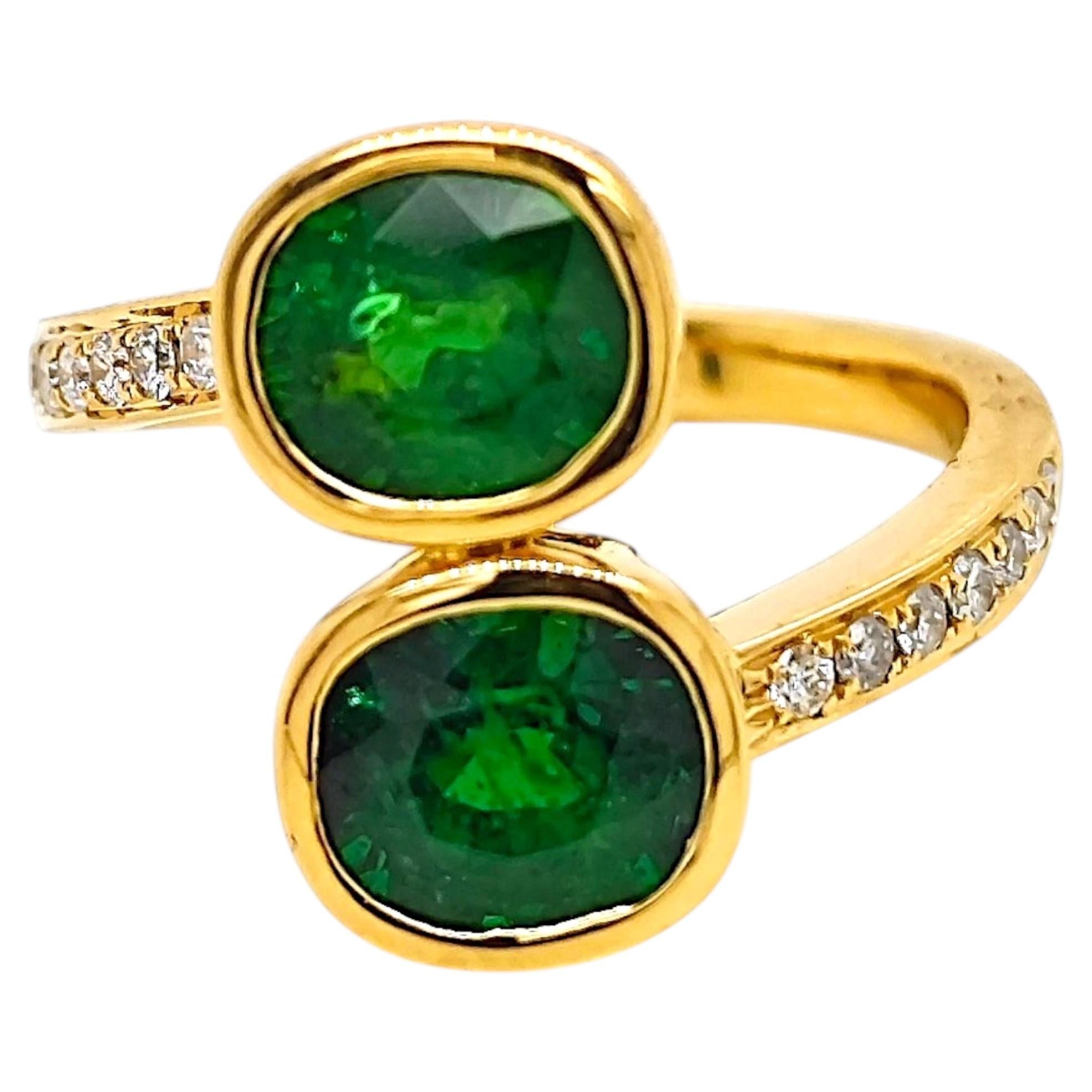 GFCO zertifiziert 3,83 Karat Tsavorit Runde Diamant Gelbgold Ring im Angebot
