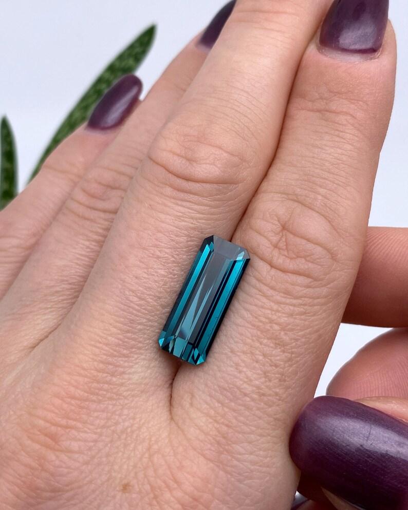 Ottagono Gemma certificata GFCO 5.83Ct Natural Tourmaline Indicolite Octagon Afghanistan in vendita