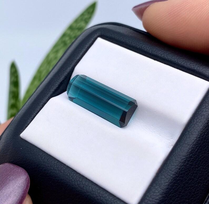 Gemma certificata GFCO 5.83Ct Natural Tourmaline Indicolite Octagon Afghanistan in vendita 1
