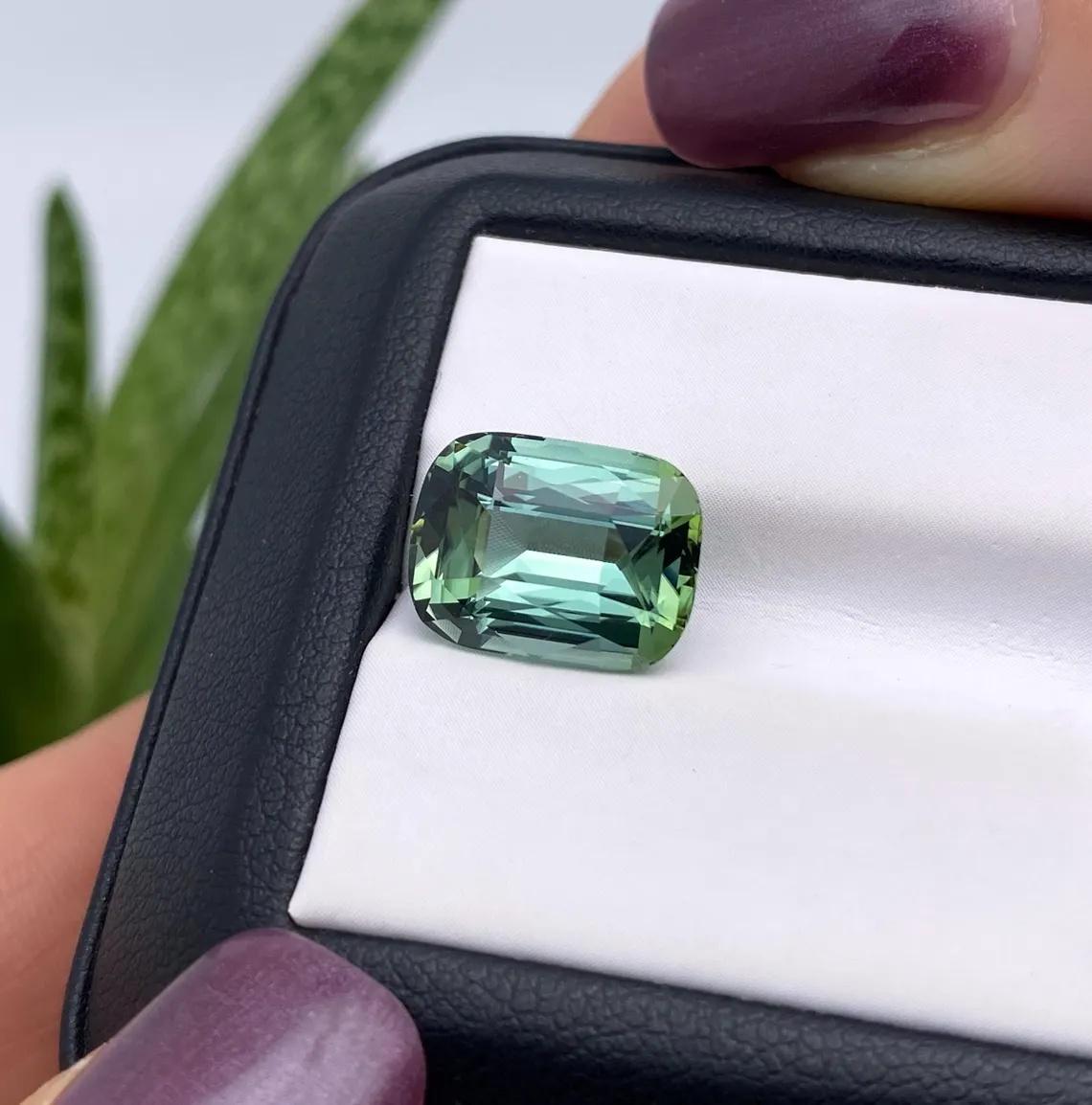 Women's or Men's GFCO Certified 6.29ct Natural Tourmaline gemstone, Cushion cut, Congo For Sale