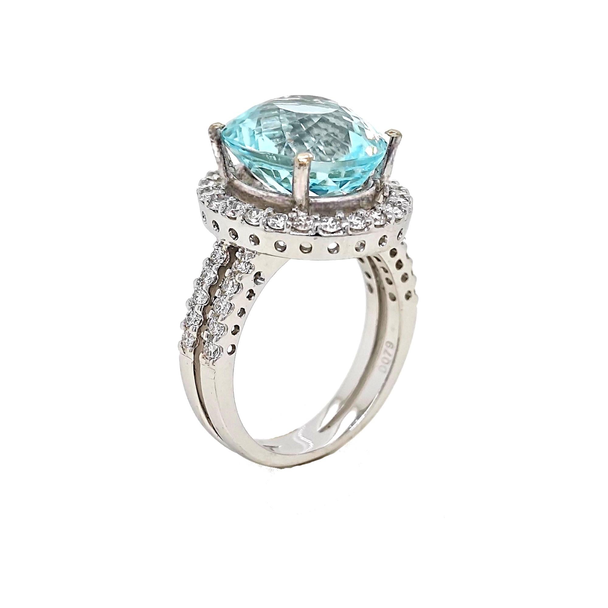 Anillo de oro blanco con diamante blanco y turmalina paraiba de 8,48 quilates certificado por la GFCO Corte mixto en venta
