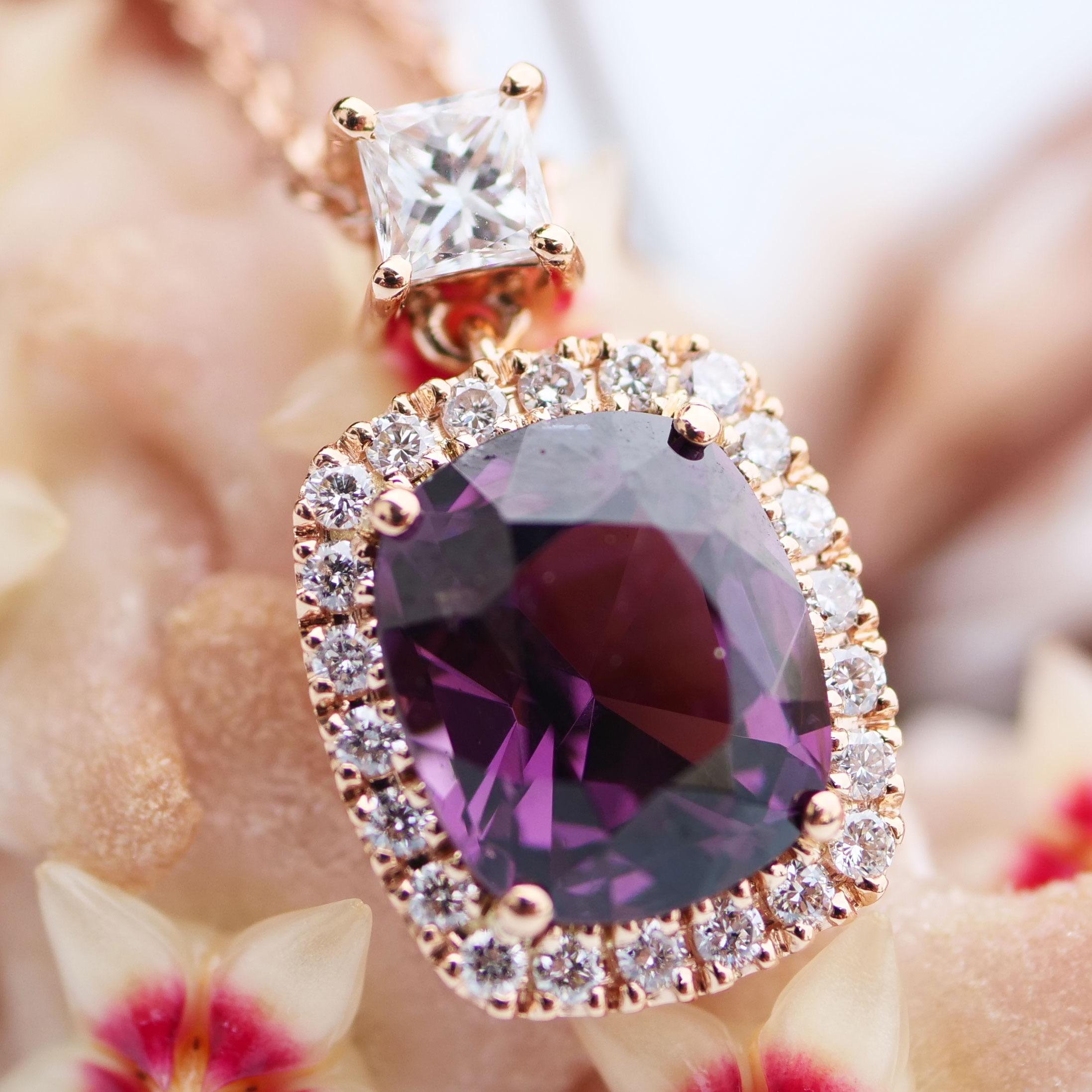 da uomo o donna Collana di diamanti di Burma Purple Spinel certificati GFCO 2,35 ct AAA+ 0,39 ct TW VS in vendita
