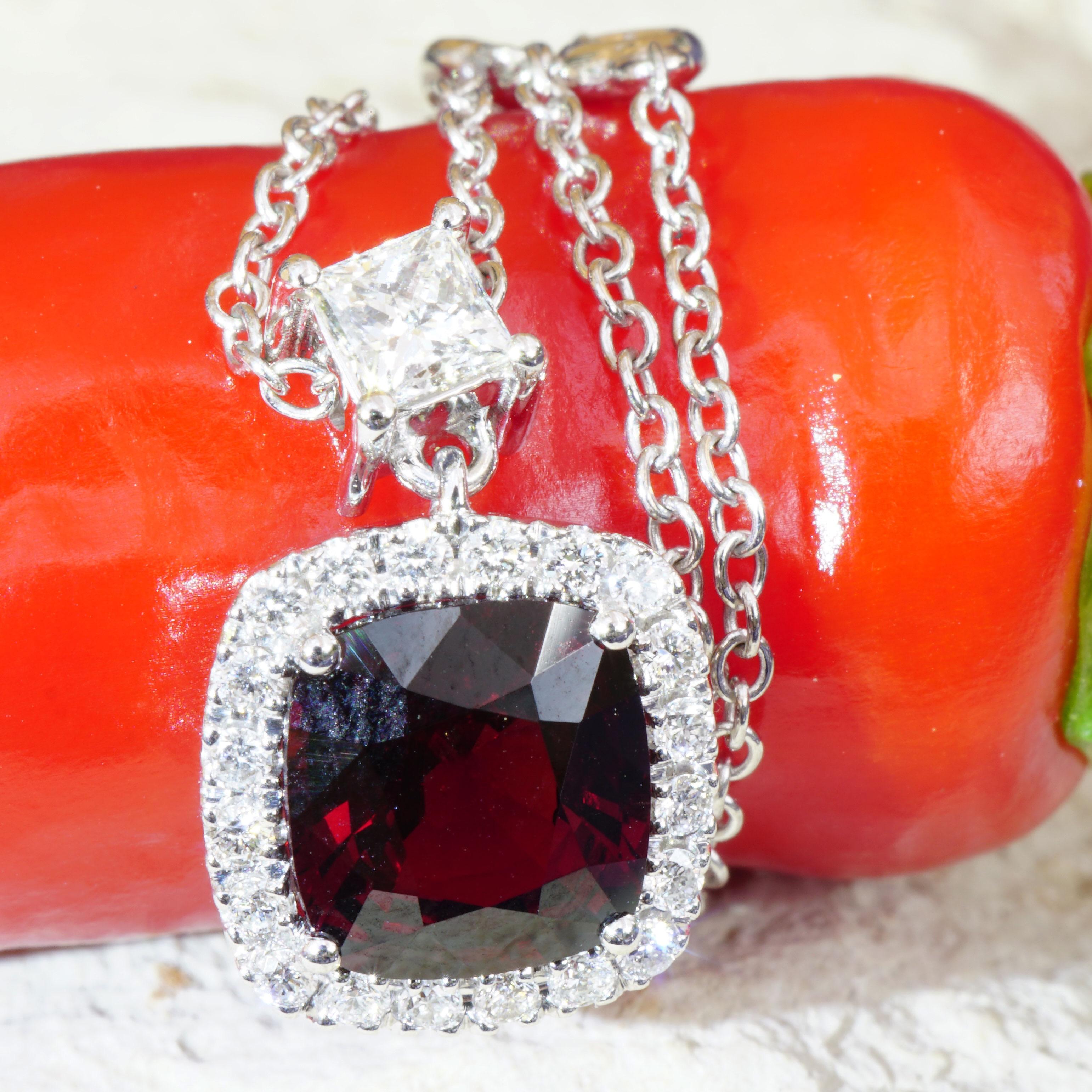 Collana con diamanti rossi di Birmania certificati GFCO 1,63 ct AAA+ 0,41 ct TW VS in vendita 4