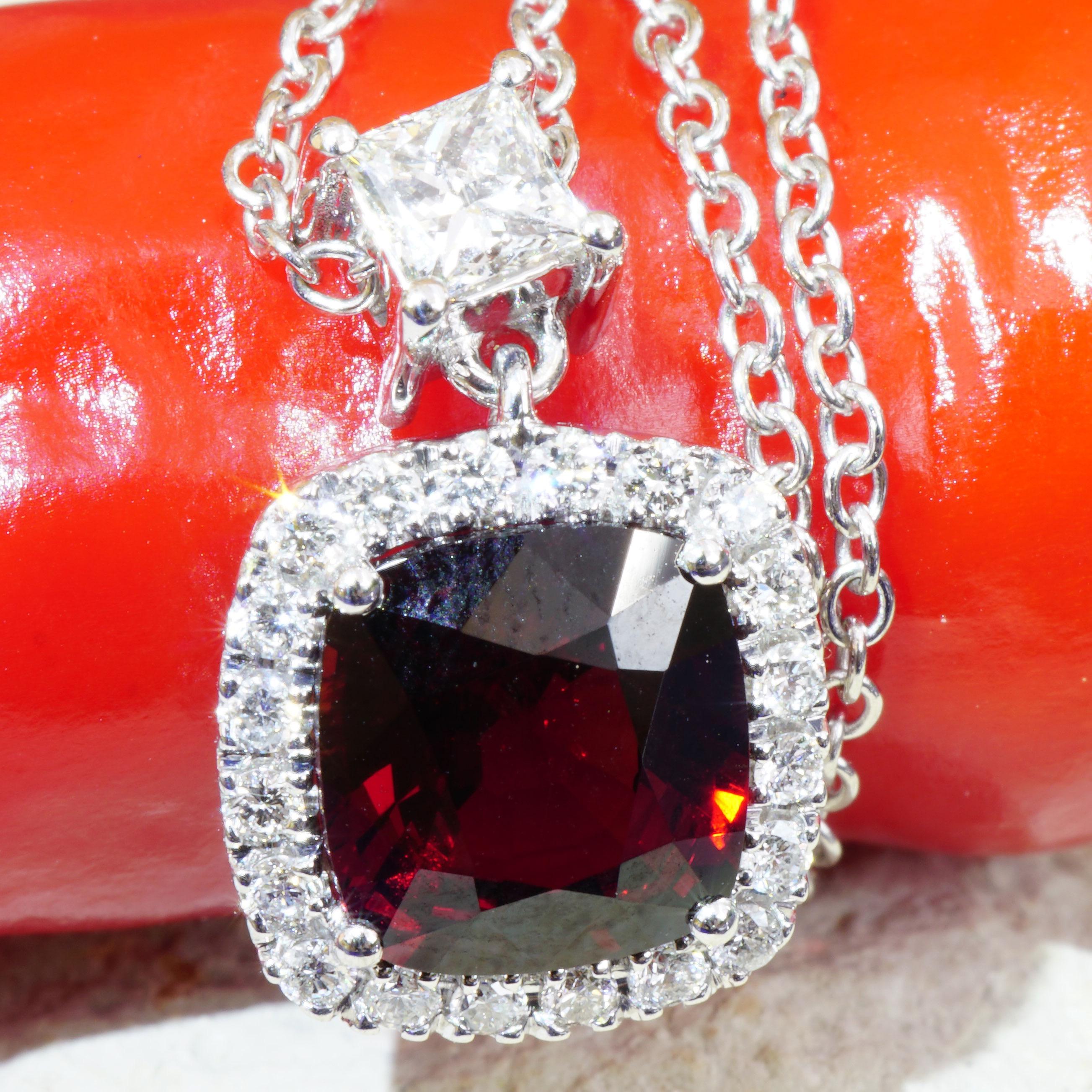 Collana con diamanti rossi di Birmania certificati GFCO 1,63 ct AAA+ 0,41 ct TW VS in vendita 1