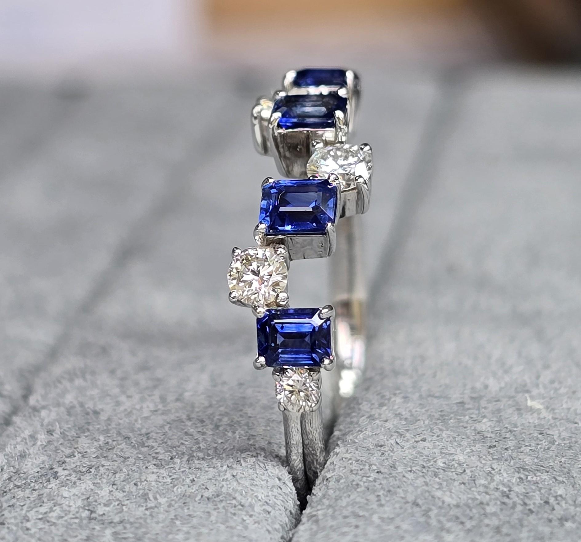 Anello con zaffiro di Ceylon certificato GFCO in vendita 3