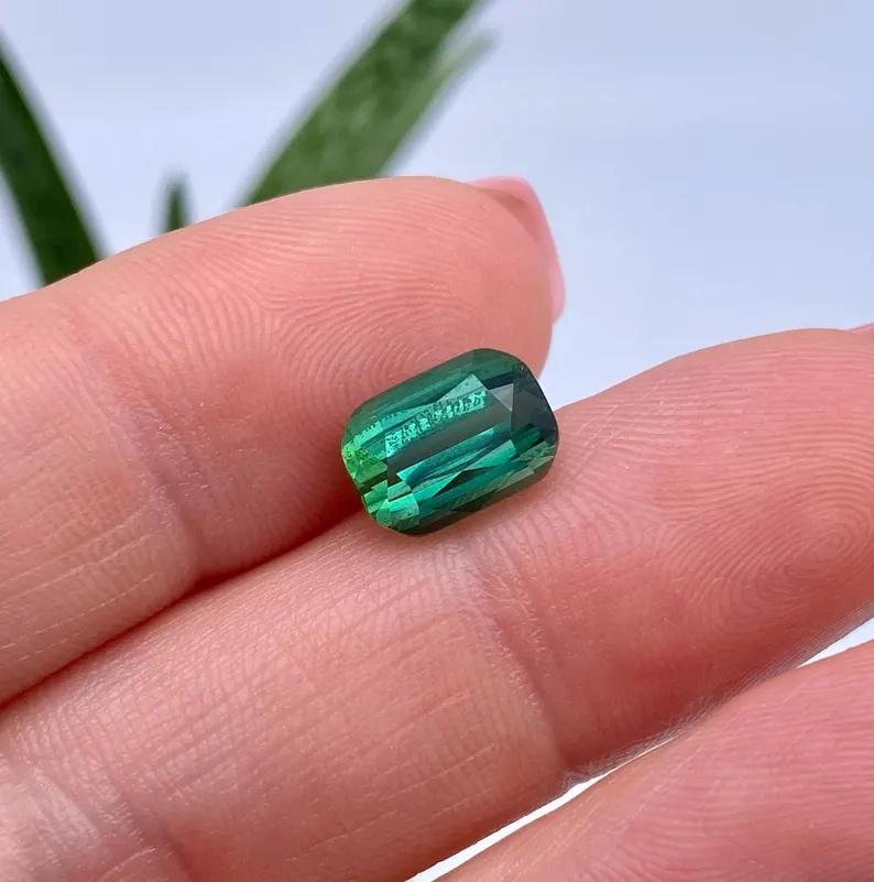 Gemma nazionale certificata GFCO 3,81ct Lagoon Tourmaline, ottagono, Afghanistan In condizioni Nuovo in vendita a Daugavpils, LV