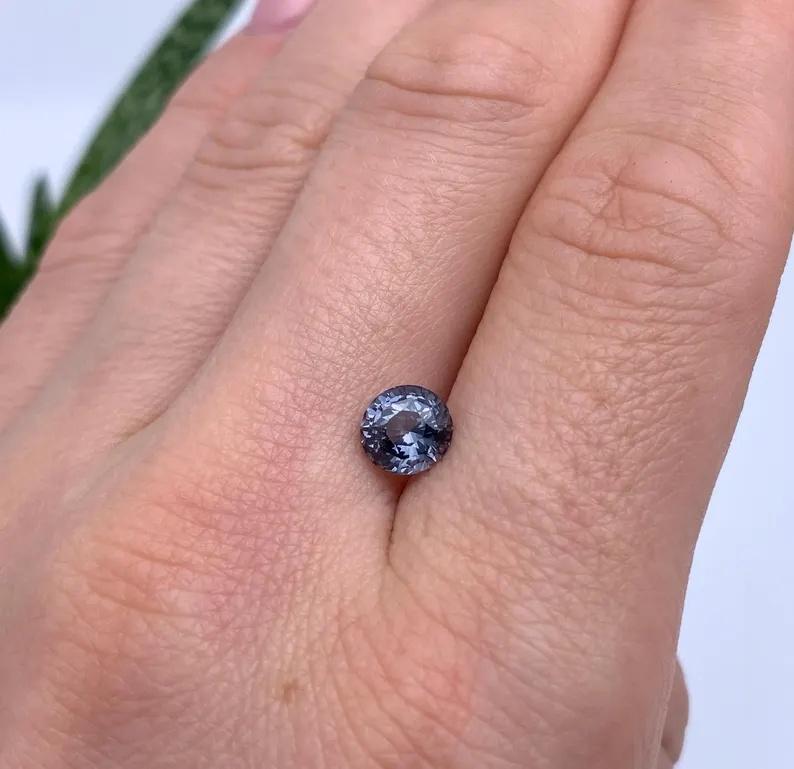 GFCO Certified Natural 1.47Ct Violet Spinel gemstone, Brilliant cut, Tanzania 1