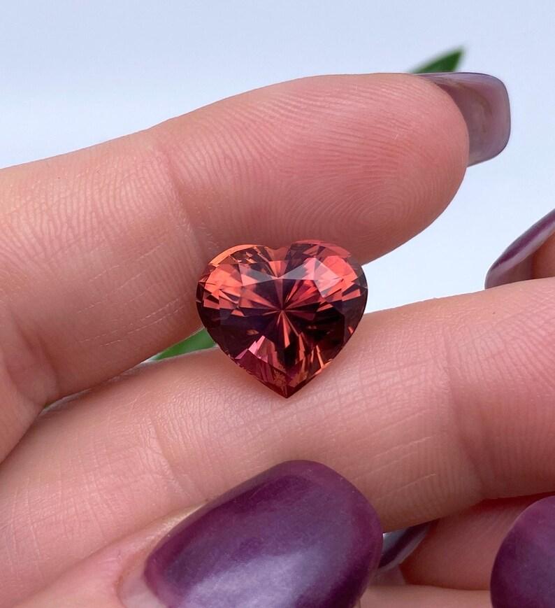Women's or Men's GFCO certified Natural 8.44Ct Tourmaline gemstone, Heart cut, Nigeria For Sale