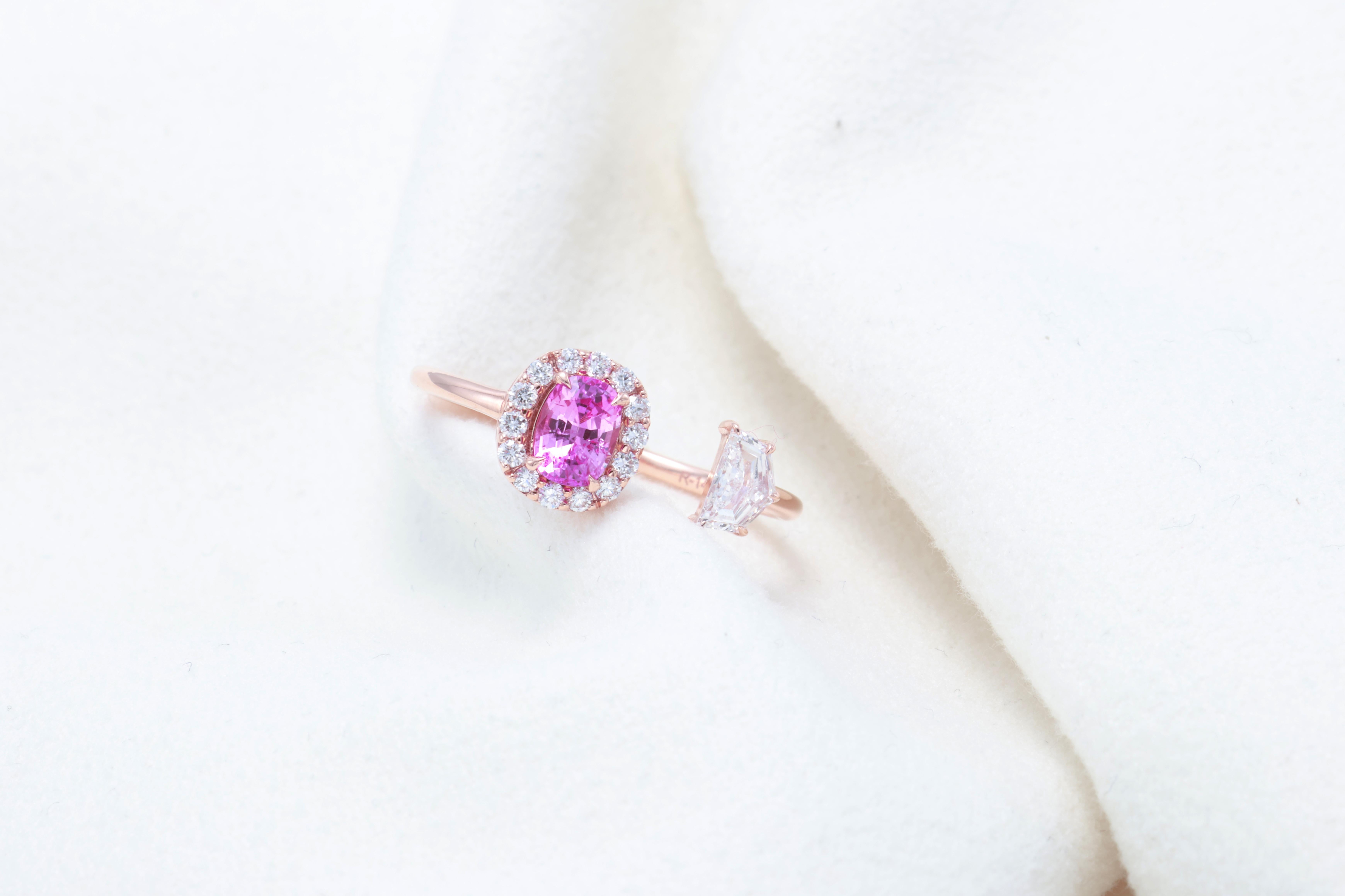Anello con zaffiro rosa certificato GFCO In condizioni Nuovo in vendita a บางรัก, TH