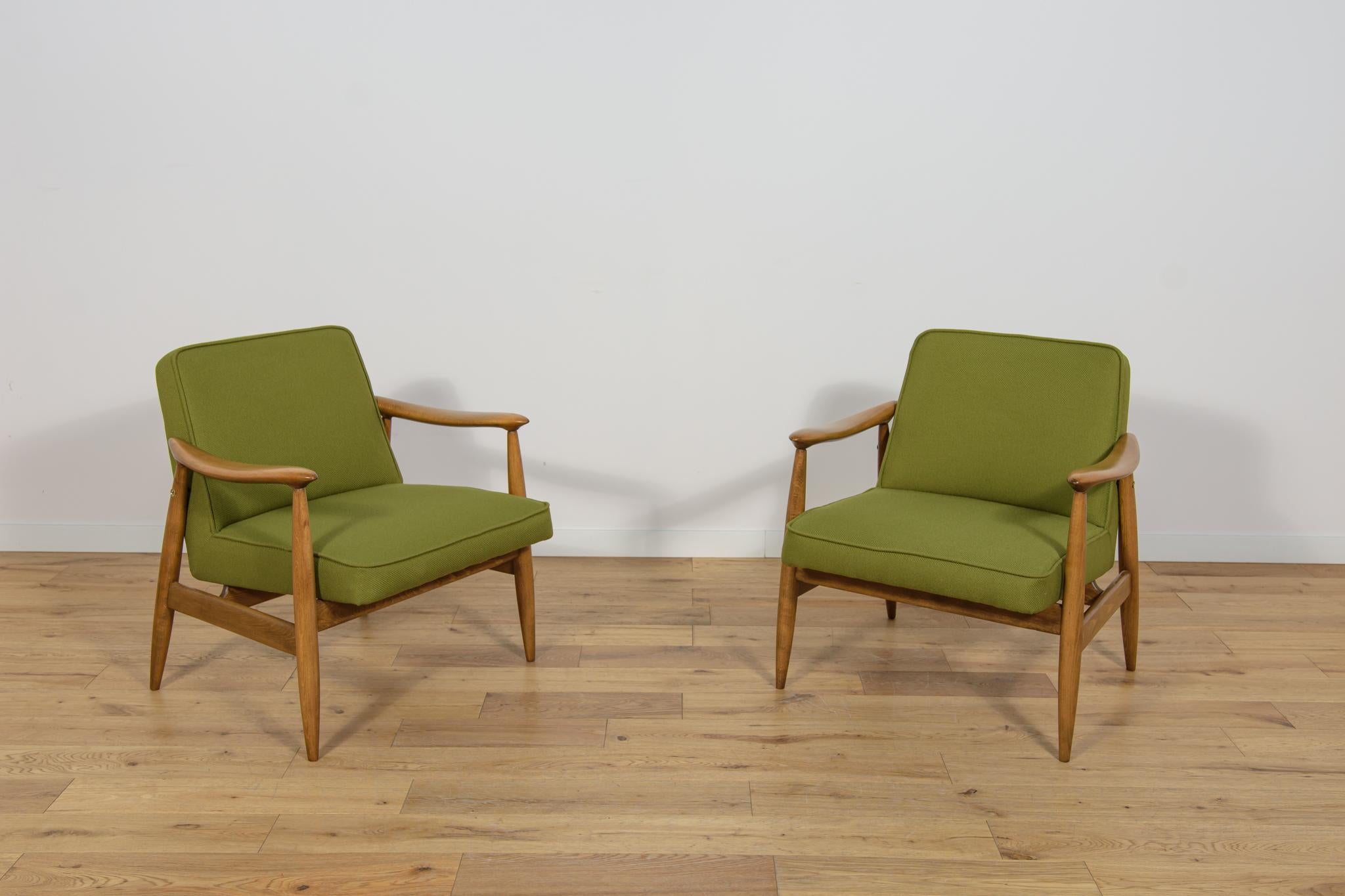 GFM-87 Sillones de Juliusz Kedziorek para Gościcińskie Furniture 1960s, Polonia. Carpintería en venta
