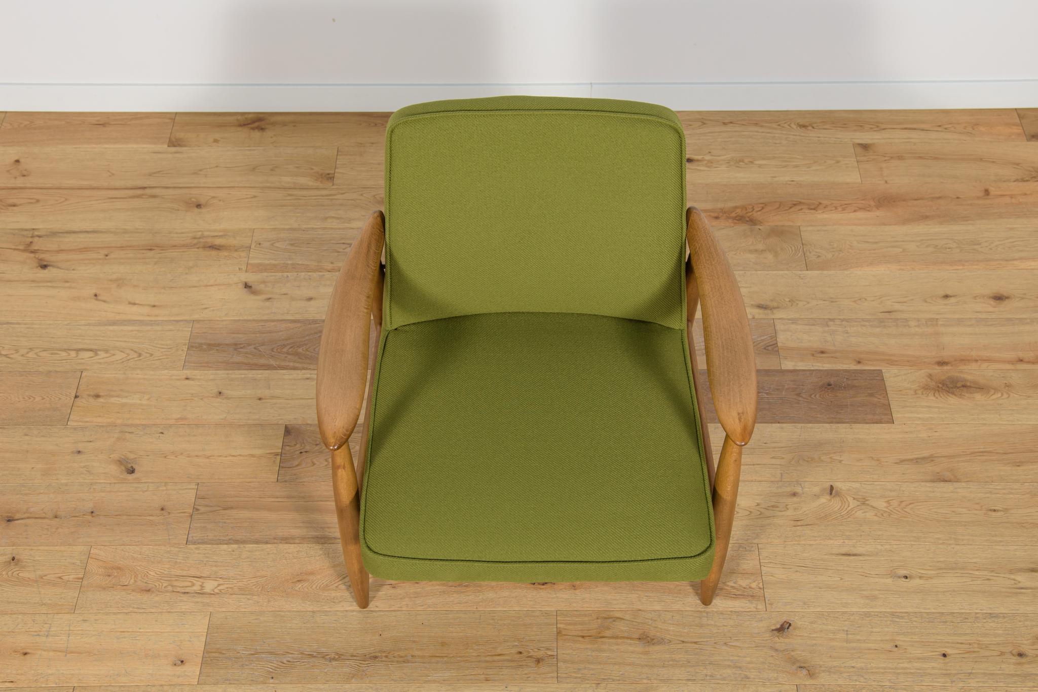 GFM-87 Sillones de Juliusz Kedziorek para Gościcińskie Furniture 1960s, Polonia. en venta 1