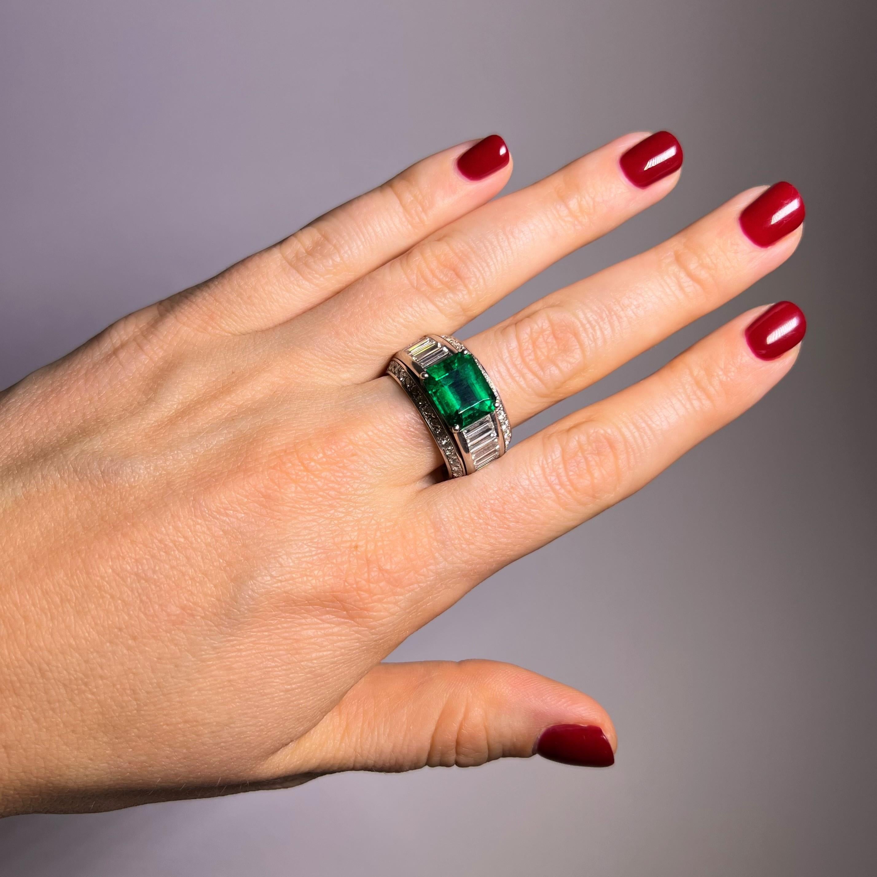 Colombian Emerald GGL Certified Ring with Diamonds in Platinum 2