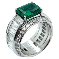  Colombian Emerald GGL Certified Ring with Diamonds in Platinum