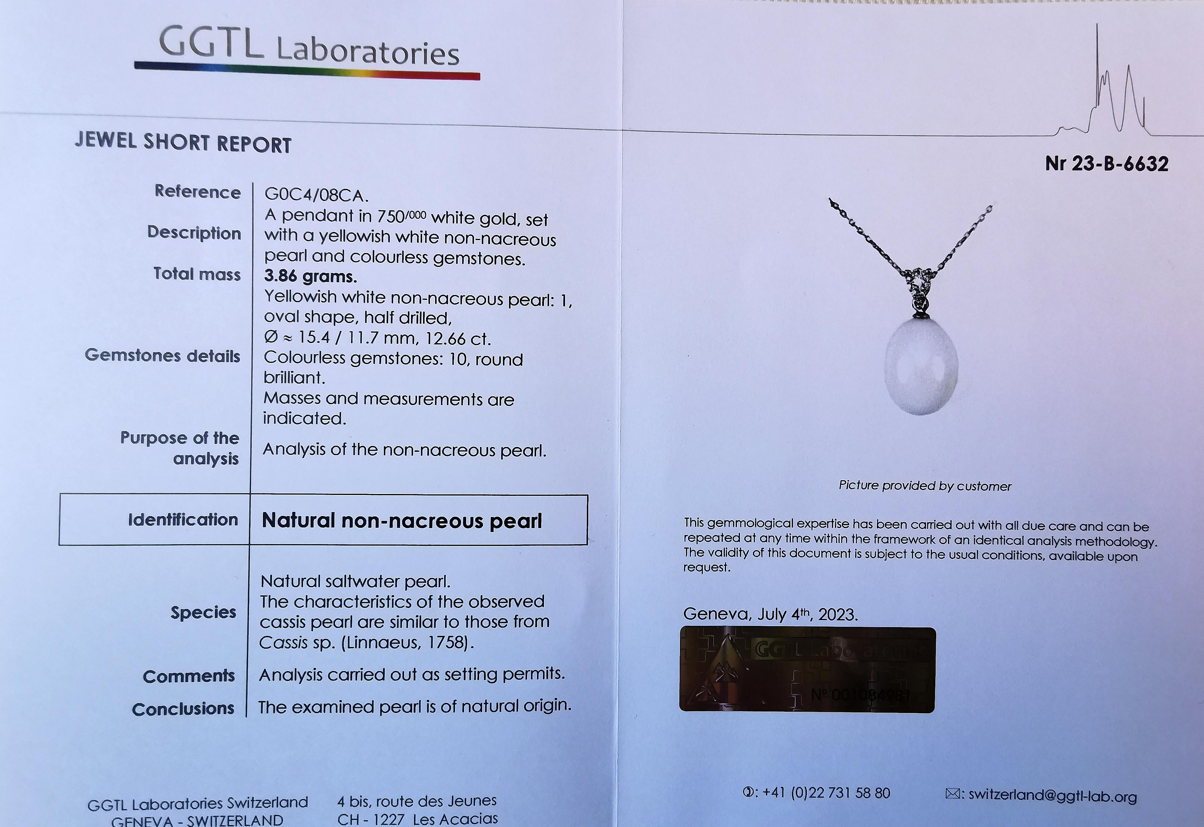 Art nouveau Collier de perles naturelles Cassis certifiées GGTL de 12,66 carats et de diamants en vente