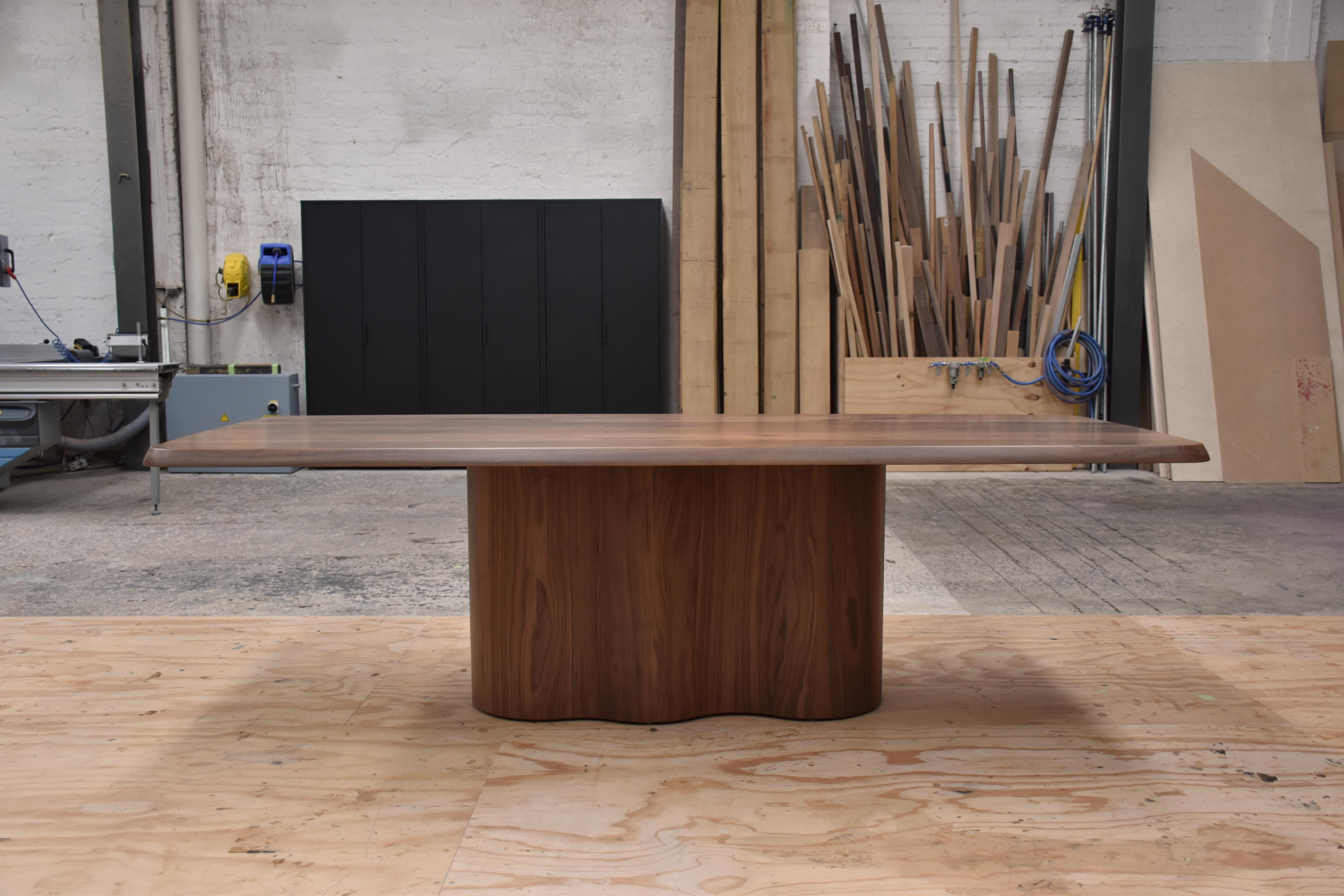 Australien Table de salle à manger rectangulaire Ghanem par Daniel Poole en vente