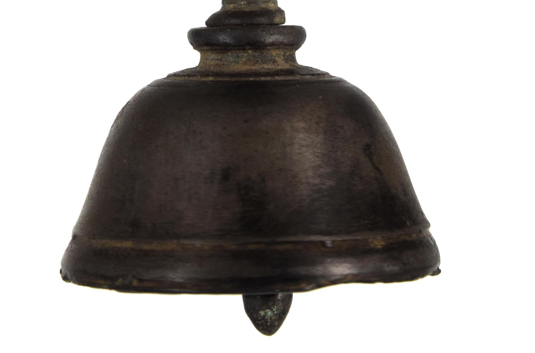 'Ghanta' Bell from Indonesian Temple in Bronze In Good Condition In Roma, IT