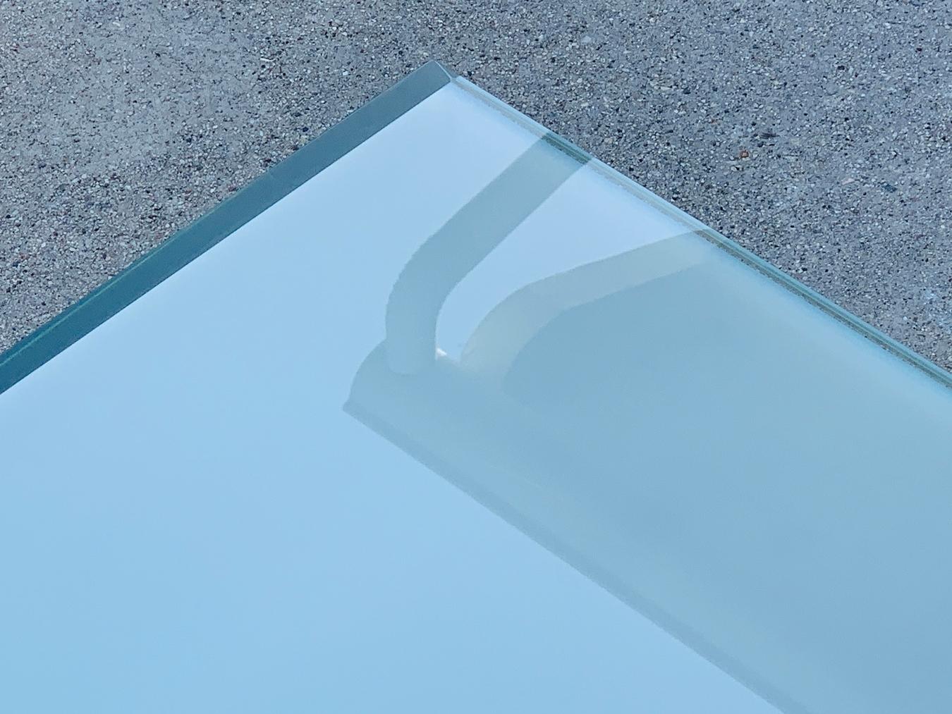 Ghiacciolo Ponte Table, by Piero Lissoni for Glas Italia 5