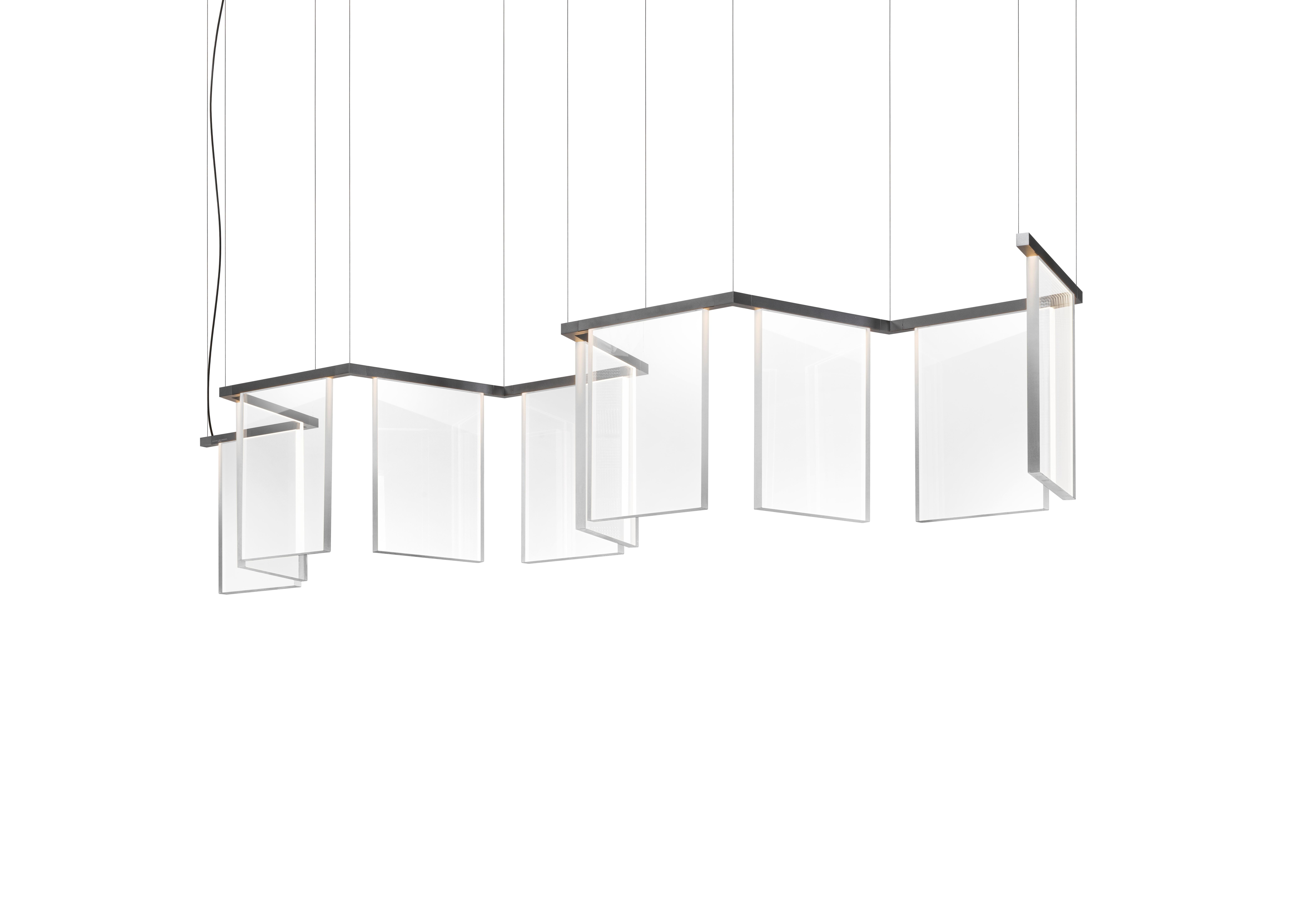 Lampada Tratto - forma e funzione.

L'essenza della forma sofisticata dell'apparecchio di illuminazione si esprime in una proposta personalizzata. Oltre ad essere disponibile in misure standard per la versione singola, Tratto diventa elemento