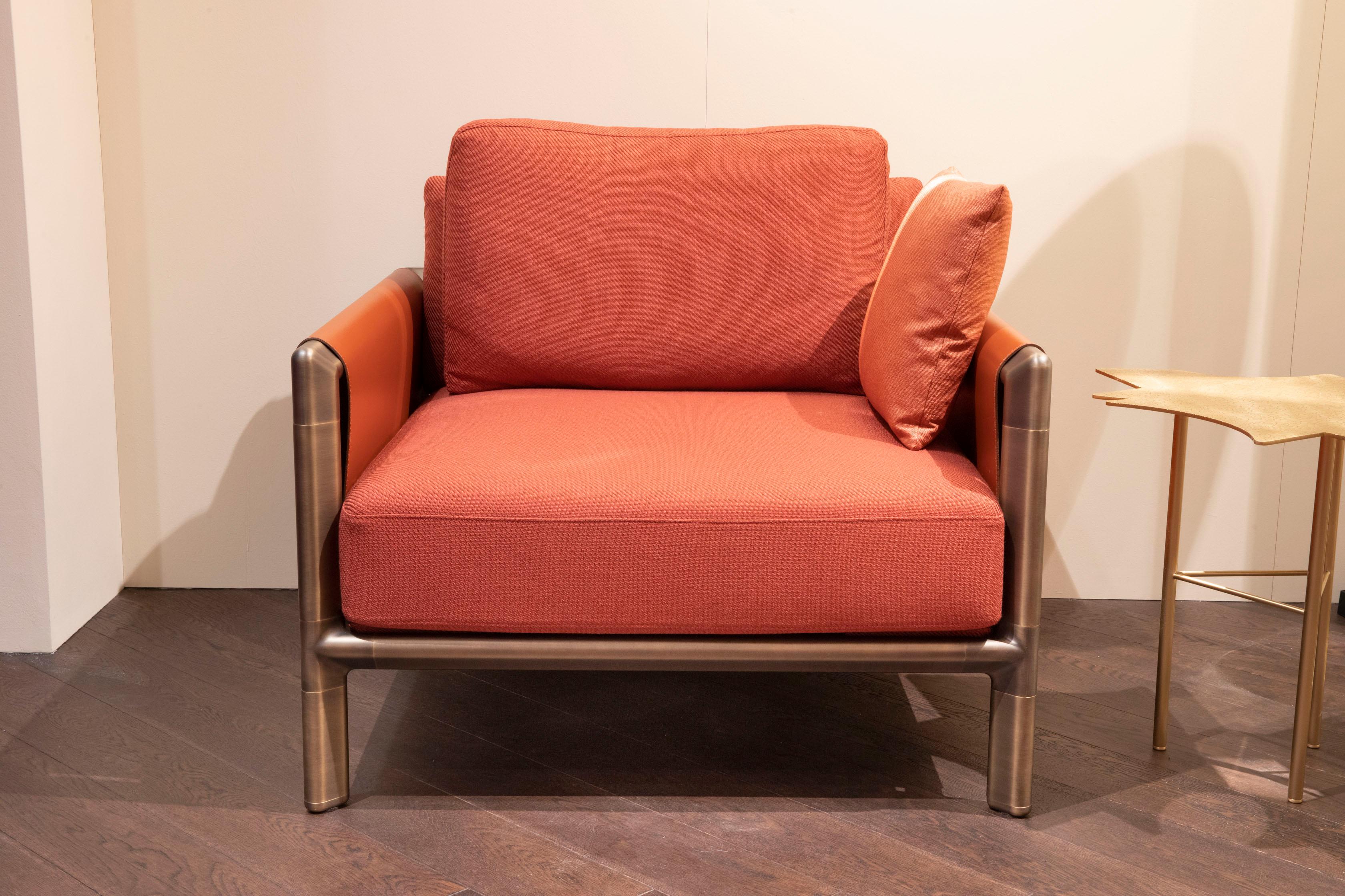 Ghidini 1961 Frame Armchair with Arms in Cuoio Leather by Stefano Giovannoni For Sale 4