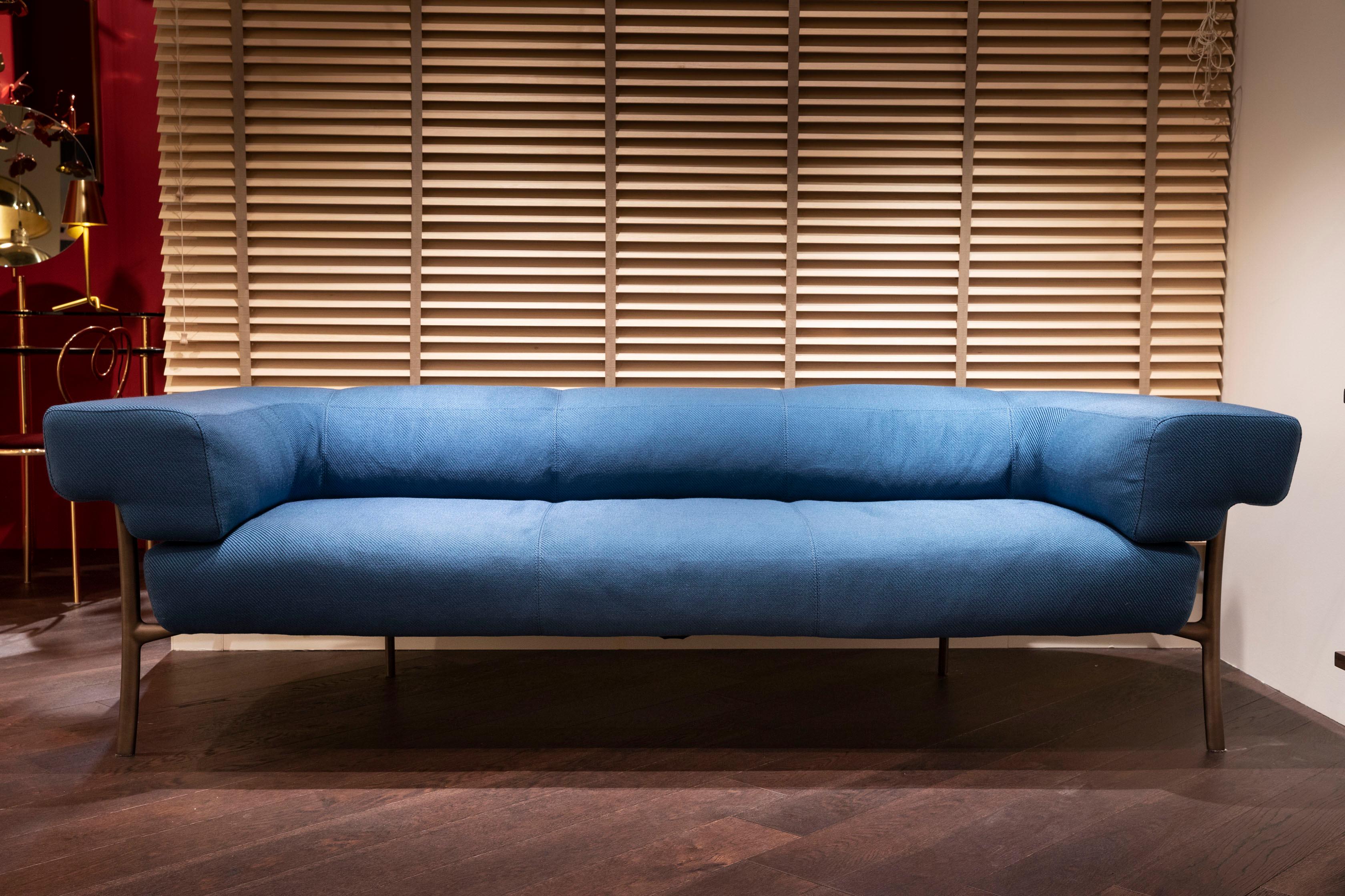Ghidini 1961 Katana 2-Seat Sofa in Fabric by Paolo Rizzatto For Sale 1