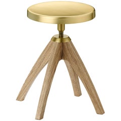 Tabouret Leporello Junior en chêne pâle et finition en laiton satiné Ghidini 1961