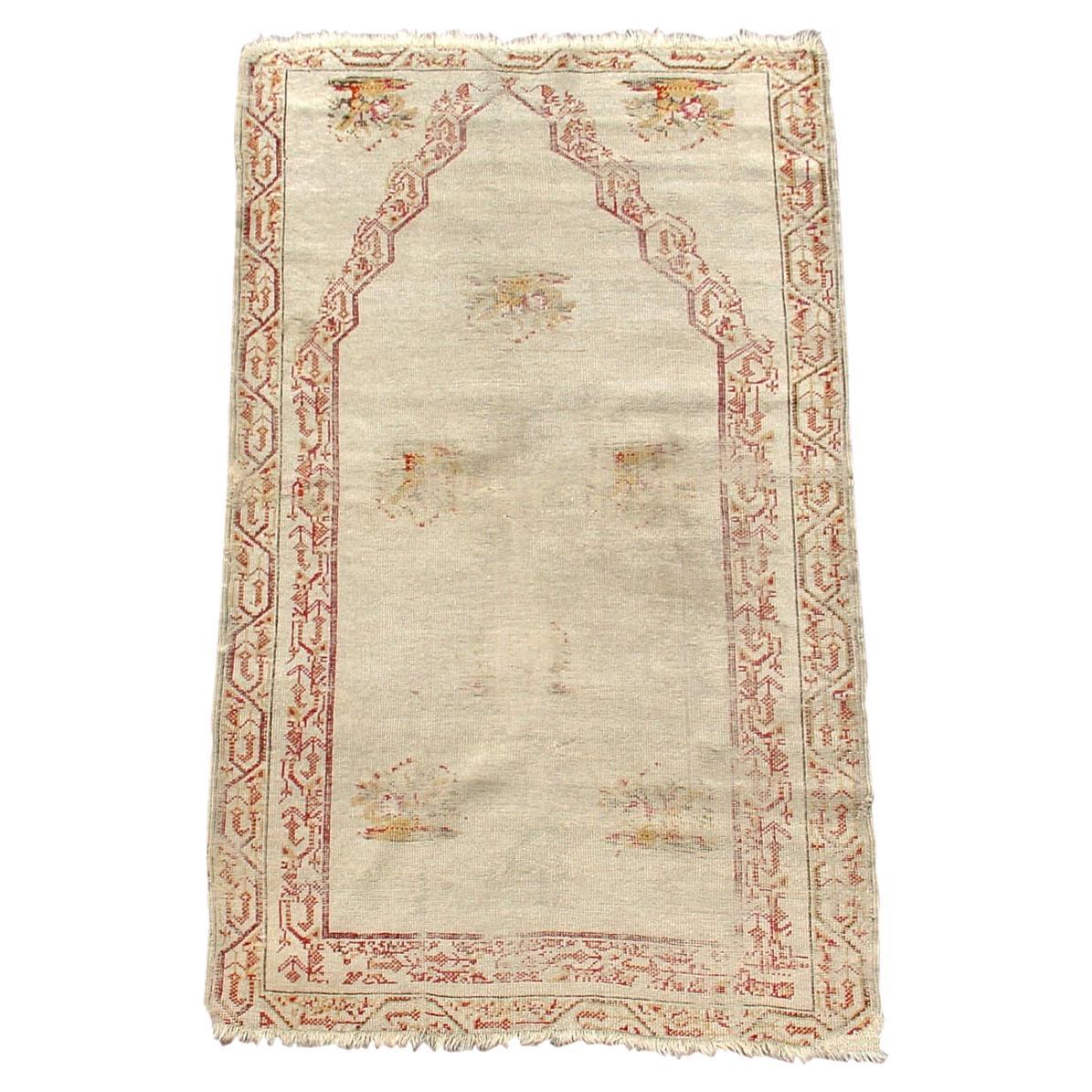Ghiordes Rug, 19th Centuy For Sale