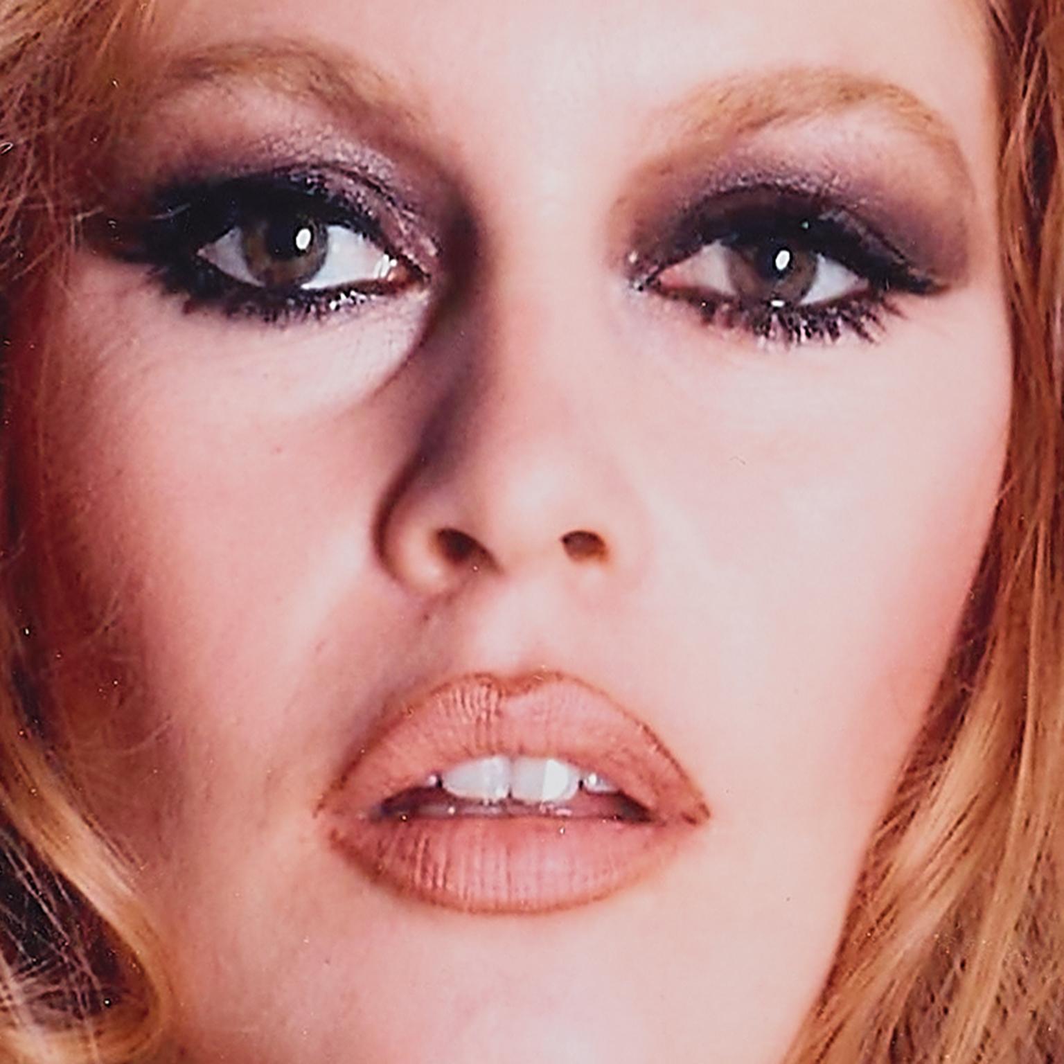 „Sa Marguerite“ genannt. Don de BRIGITTE BARDOT (Schwarz), Portrait Photograph, von Ghislain Dussart