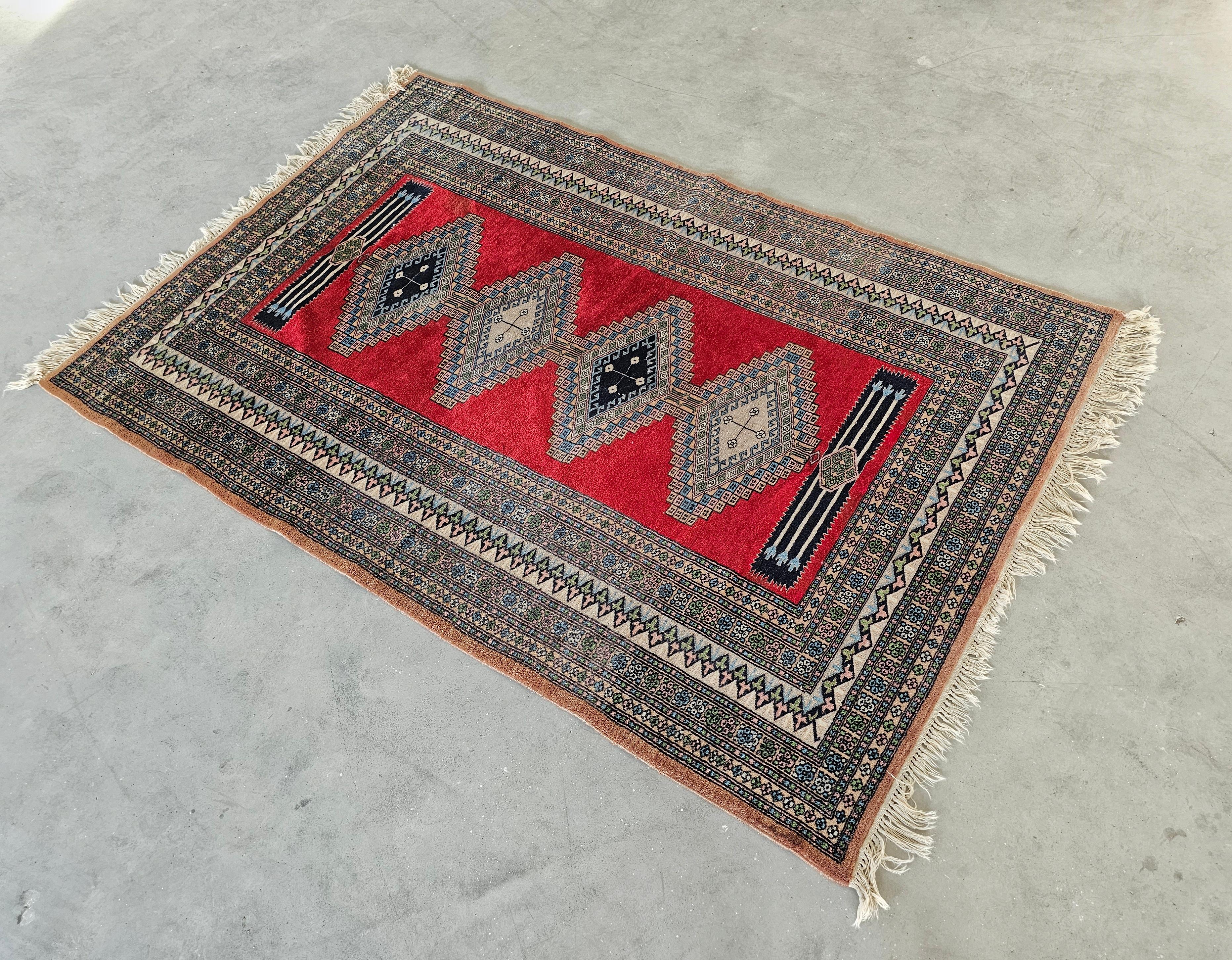 Mid-20th Century Ghom Rug with unique patterns, handknotted in 100% fine wool, Pakistan 1930s For Sale