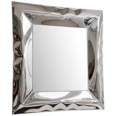 Miroir carré en métal gonflé 'Ghost', acier inoxydable et verre