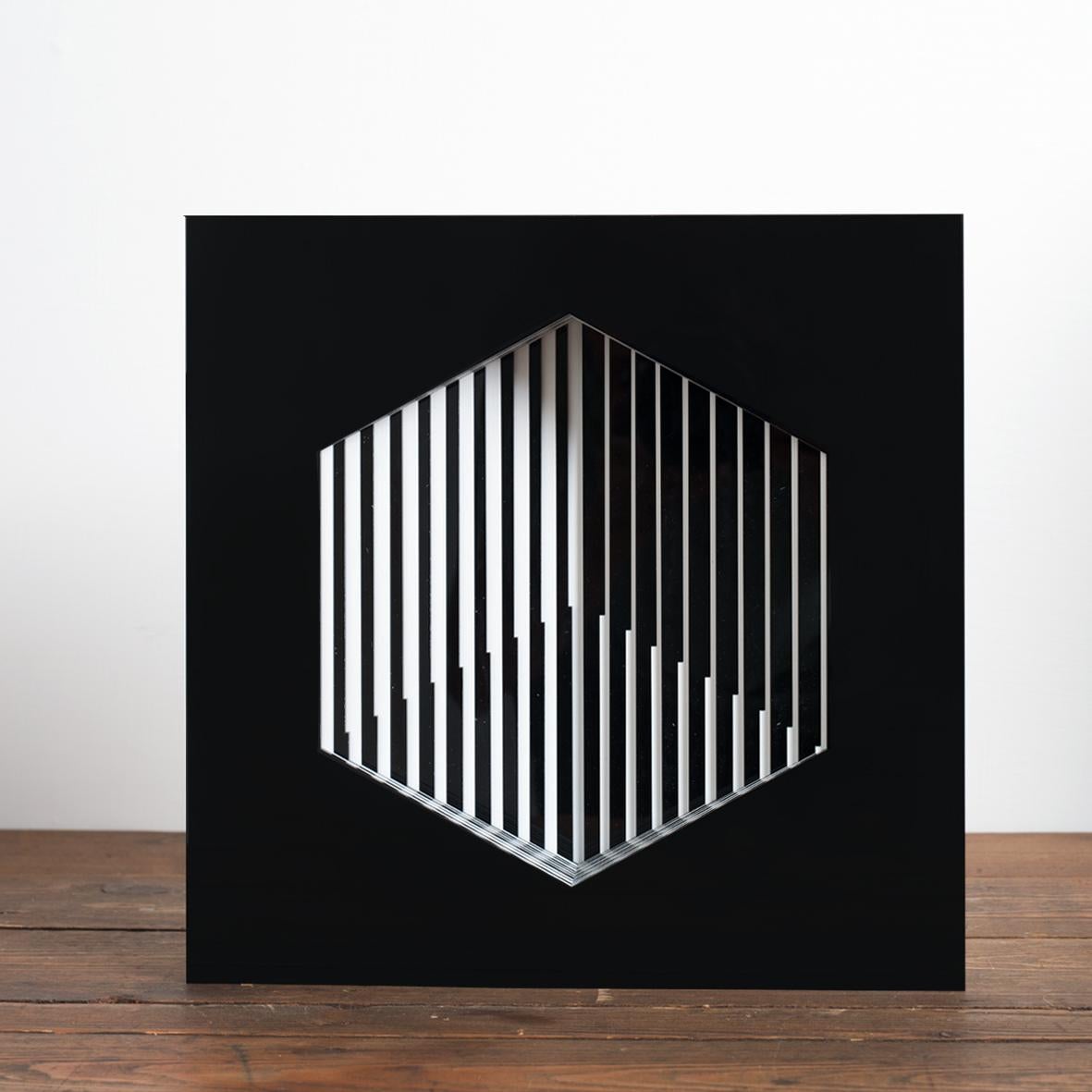 Giò Schiano  Abstract Sculpture - Find the cube (Black and white) Sculpture 