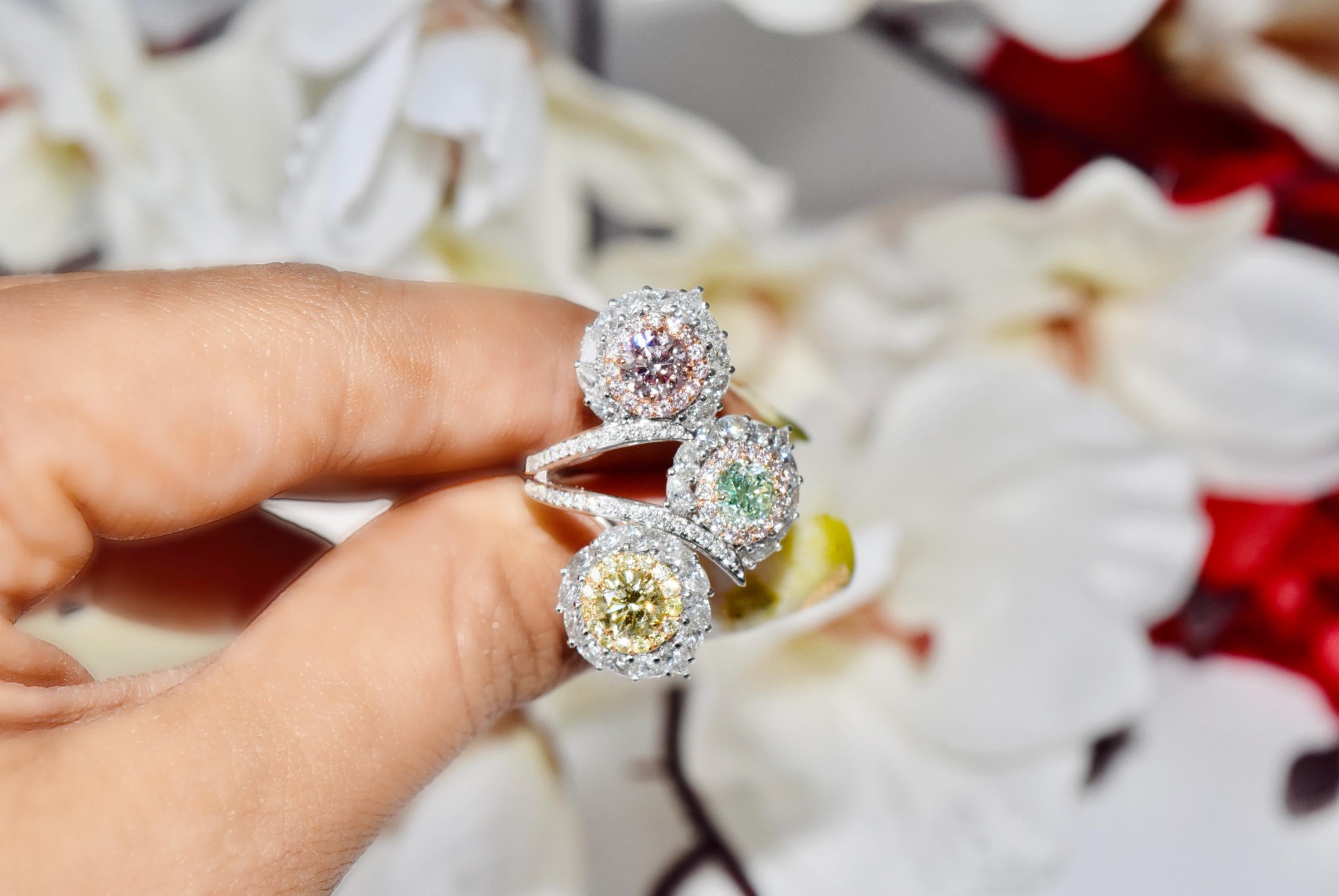 GIA 0.50/0.50/0.46 Carat Faint Pinkish Brown/Light Green Yellow/W-X Diamond Ring For Sale 7