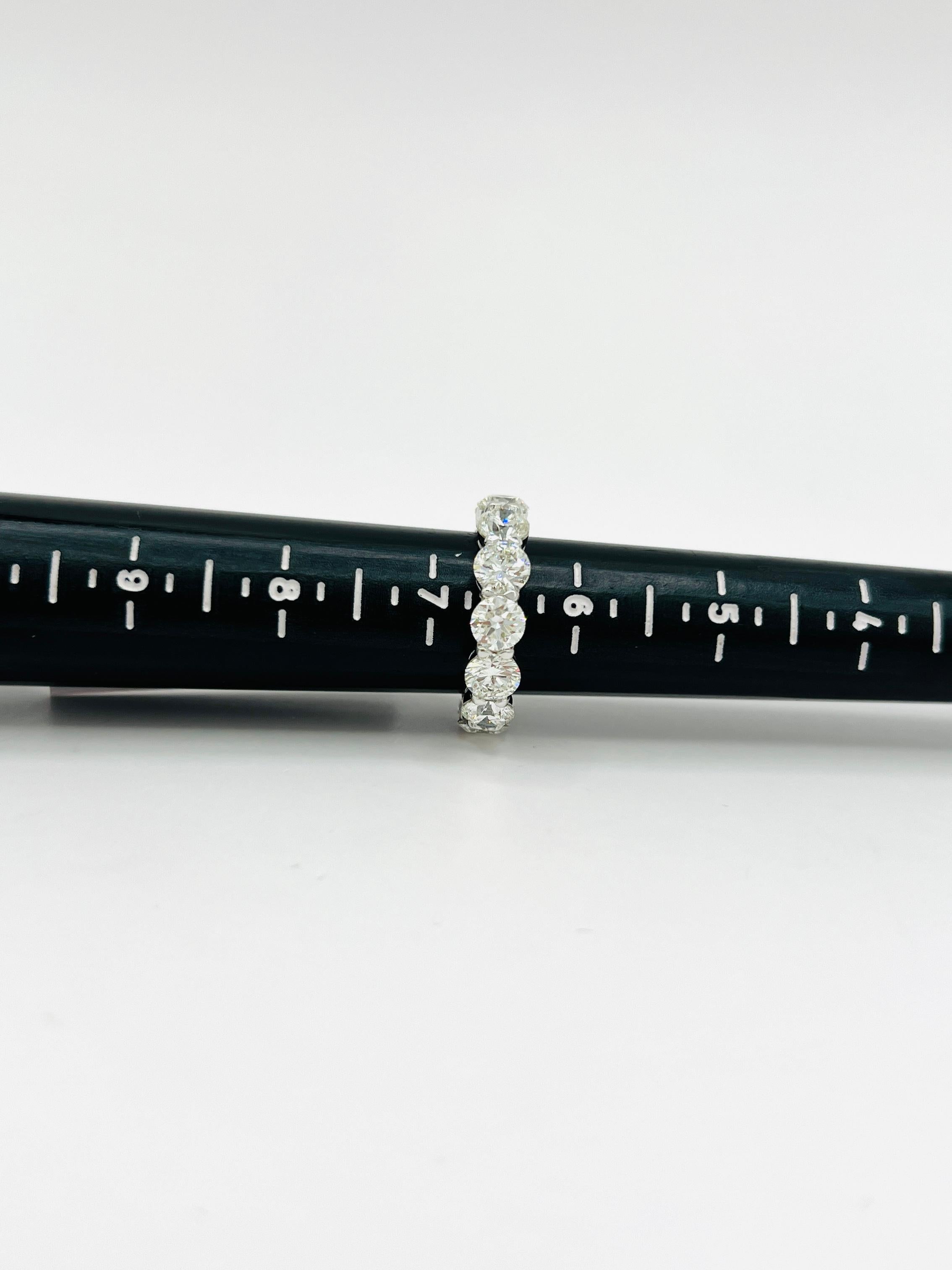 GIA 0.60 ct. Each White Diamond Round Eternity Band Ring in 18K White Gold For Sale 3