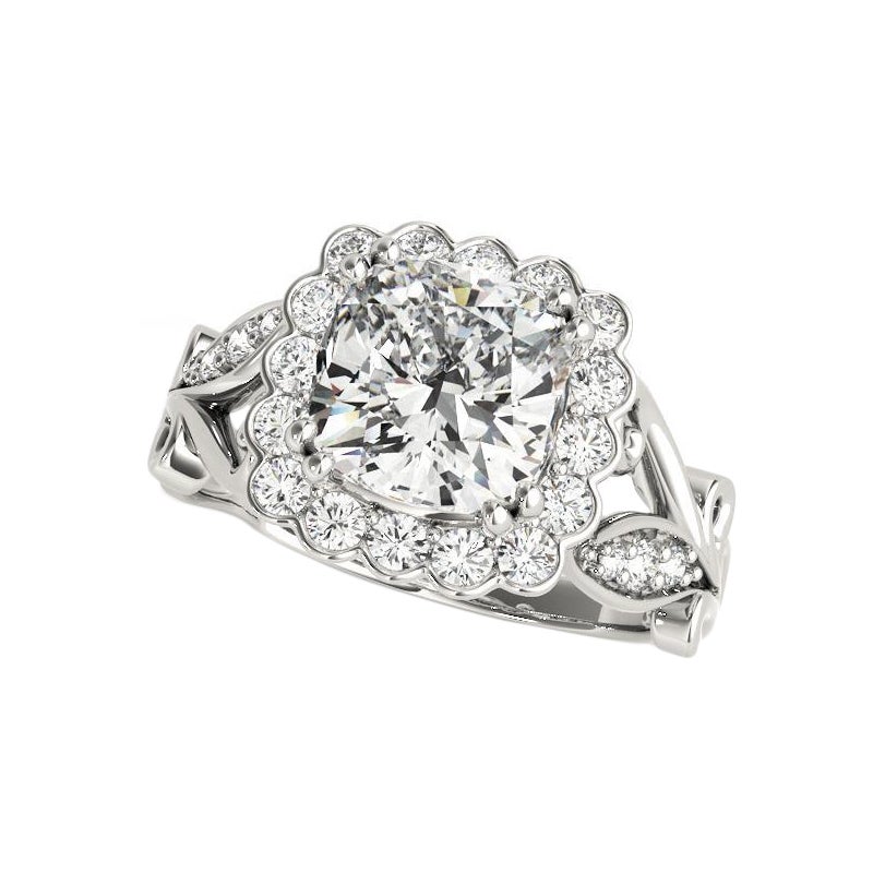 GIA 0,71 Carati Cuscino Quadrato Halo Vintage Vine Anello di diamanti in oro bianco 18K in vendita