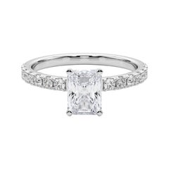 Solitario radiante GIA 0.73ct con mezza eternità  Anello con diamante