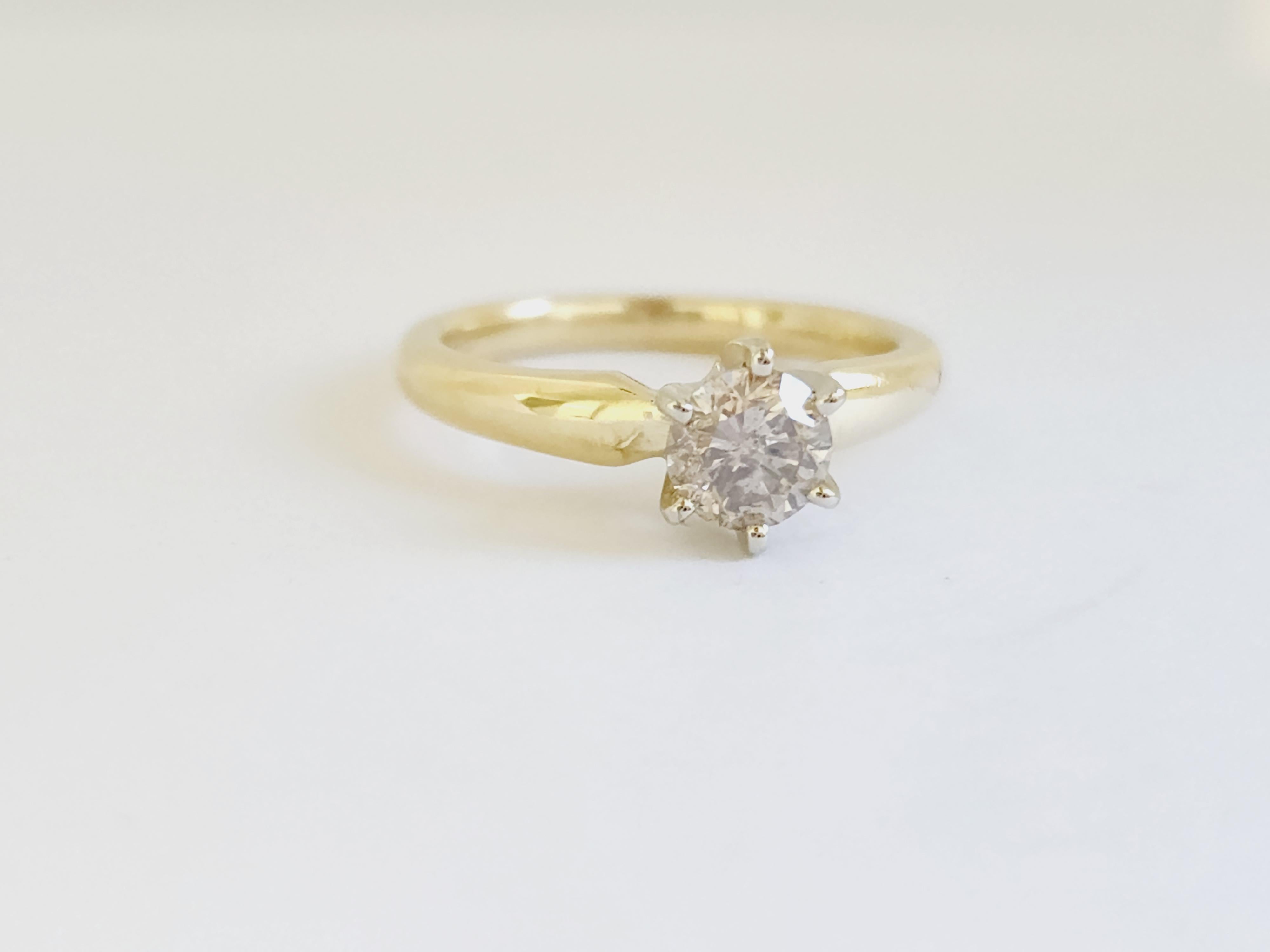 Bague en or jaune 14 carats GIA 0.76 Carat Natural Light Brown Round Diamond Ring Neuf - En vente à Great Neck, NY