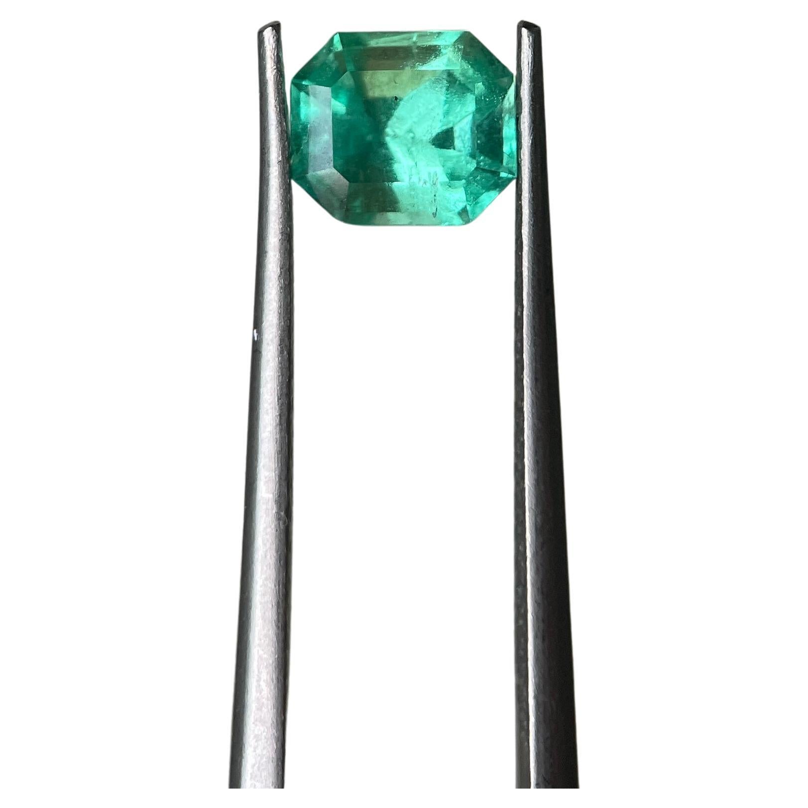 GIA 0,76ct Muzo Emerald Colombia -Minor Clarity Enhanced (F1) -(5.90x5.13 x4.1mm)