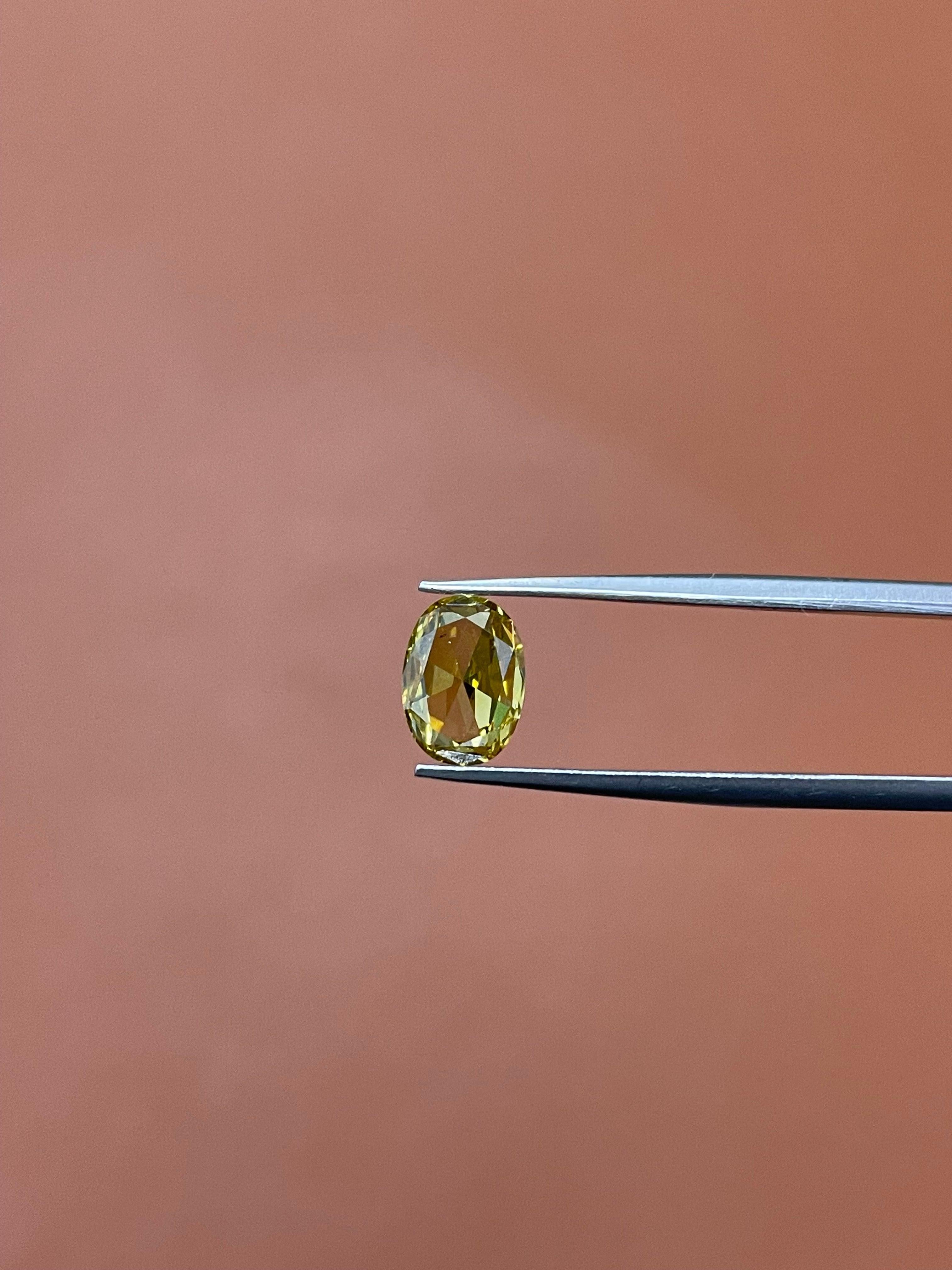 DESCRIPTION DE L'ARTICLE
ID # :
53112
Forme de la pierre :
Ovale 
Poids du diamant :
0,77CT 
La clarté :
SI1
Couleur :
Jaune brunâtre foncé fantaisie 
Coupez :
Bon
Mesures :
7.43 x 5.42 x 2.29mm
Profondeur % :
42.2%
Tableau % :
64%
Symétrie