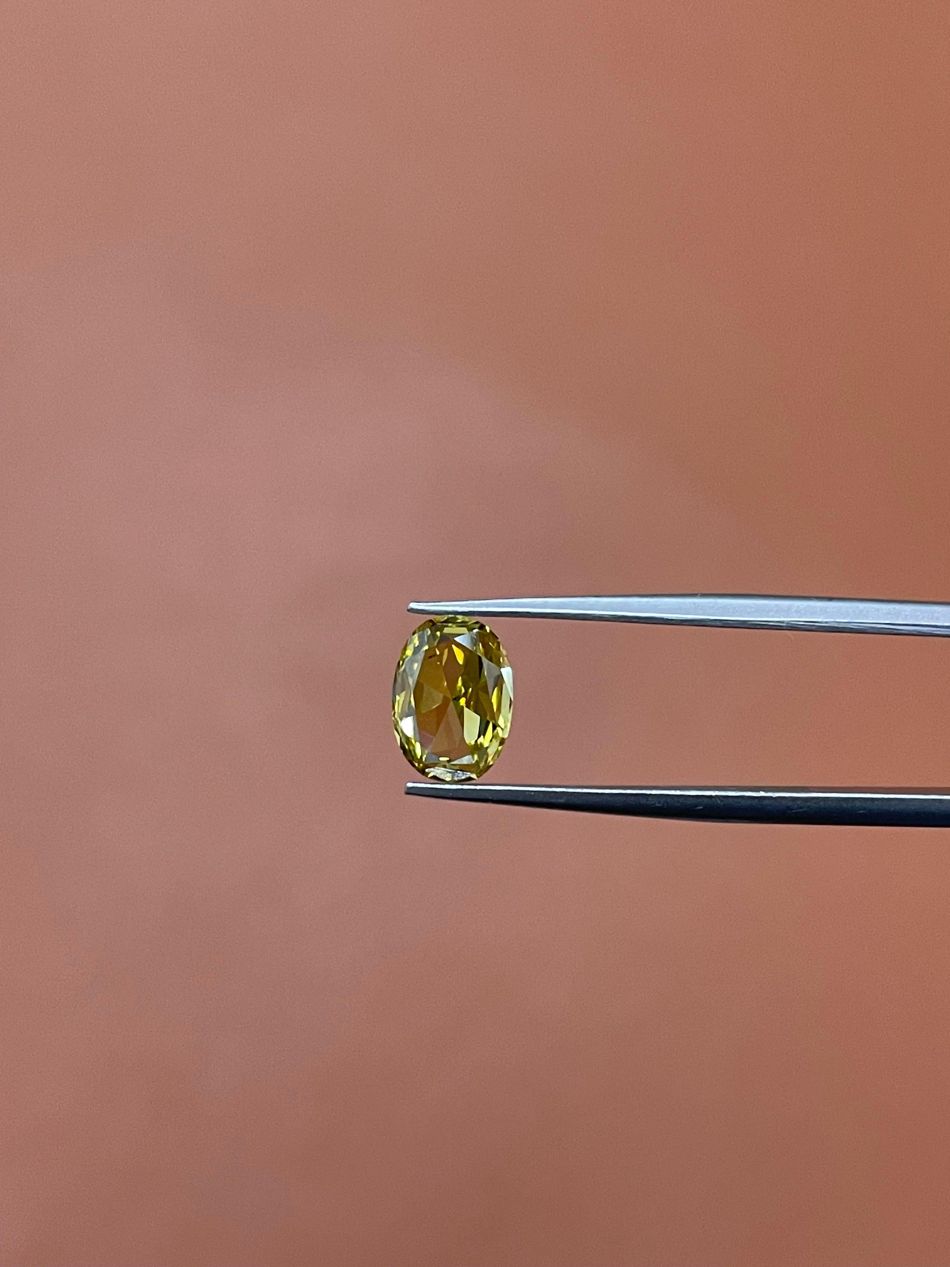 Taille ovale GIA 0.77CT Fancy Deep Brownish Yellow SI1 Diamant libre de taille ovale en vente
