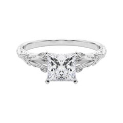 GIA 0,7ct Princess Vintage 3-Stone Heart & Vine Anello di diamanti in oro bianco 18K