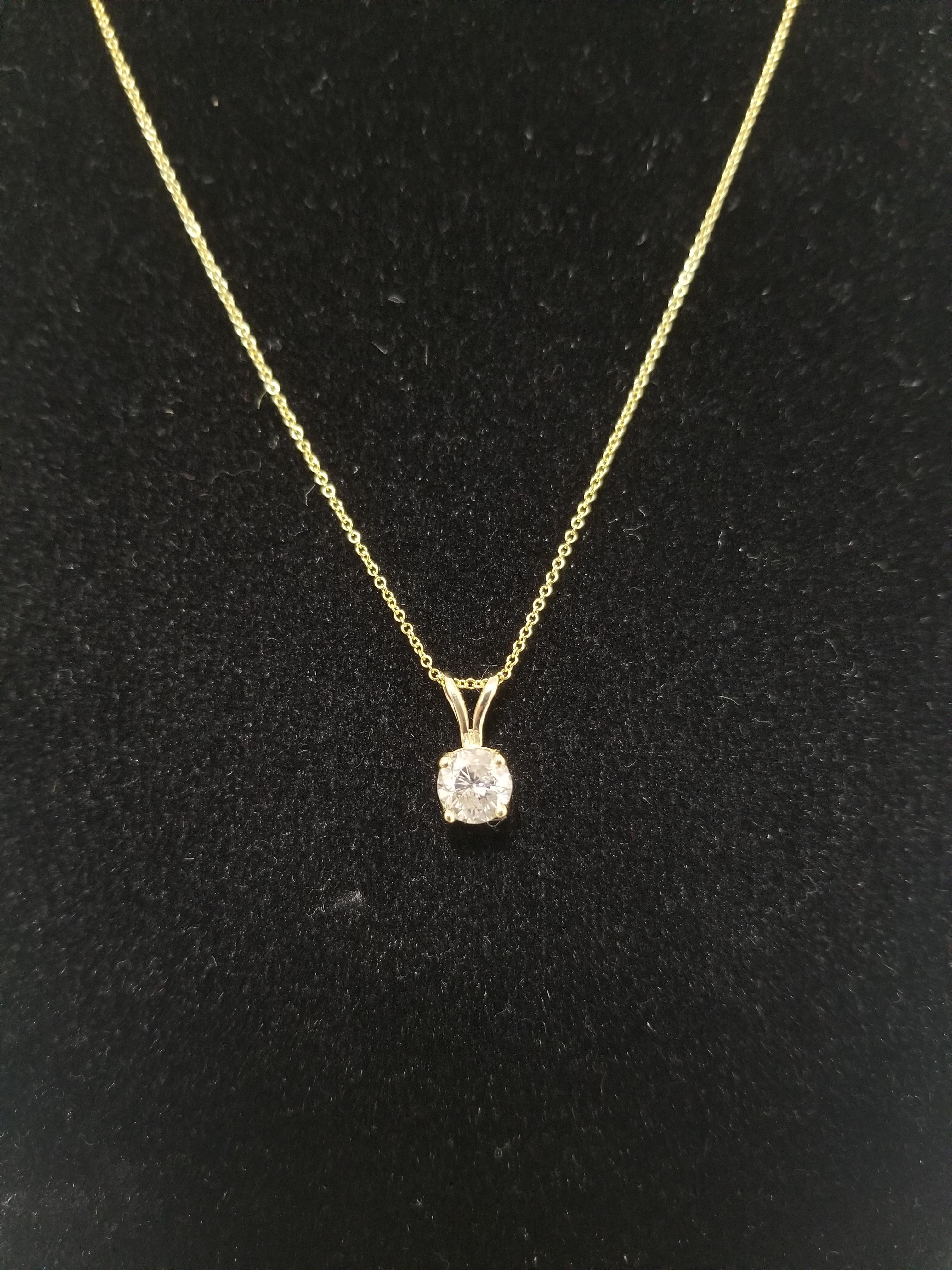 GIA 0.80 Carat Round Diamond Pendant 14 Karat Yellow Gold In New Condition In Great Neck, NY